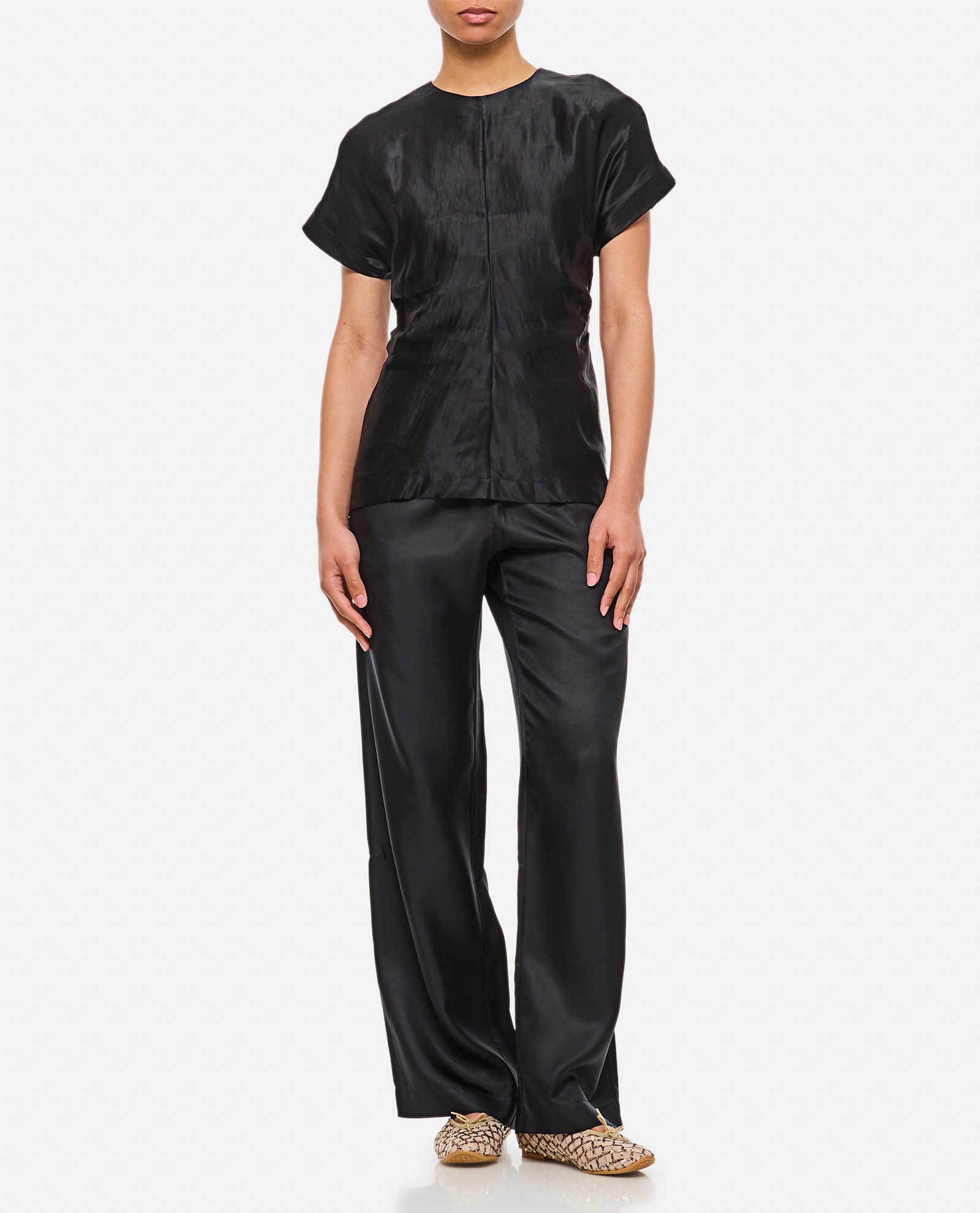 LOULOU STUDIO FITTED SHORT-SLEEVED BLOUSE