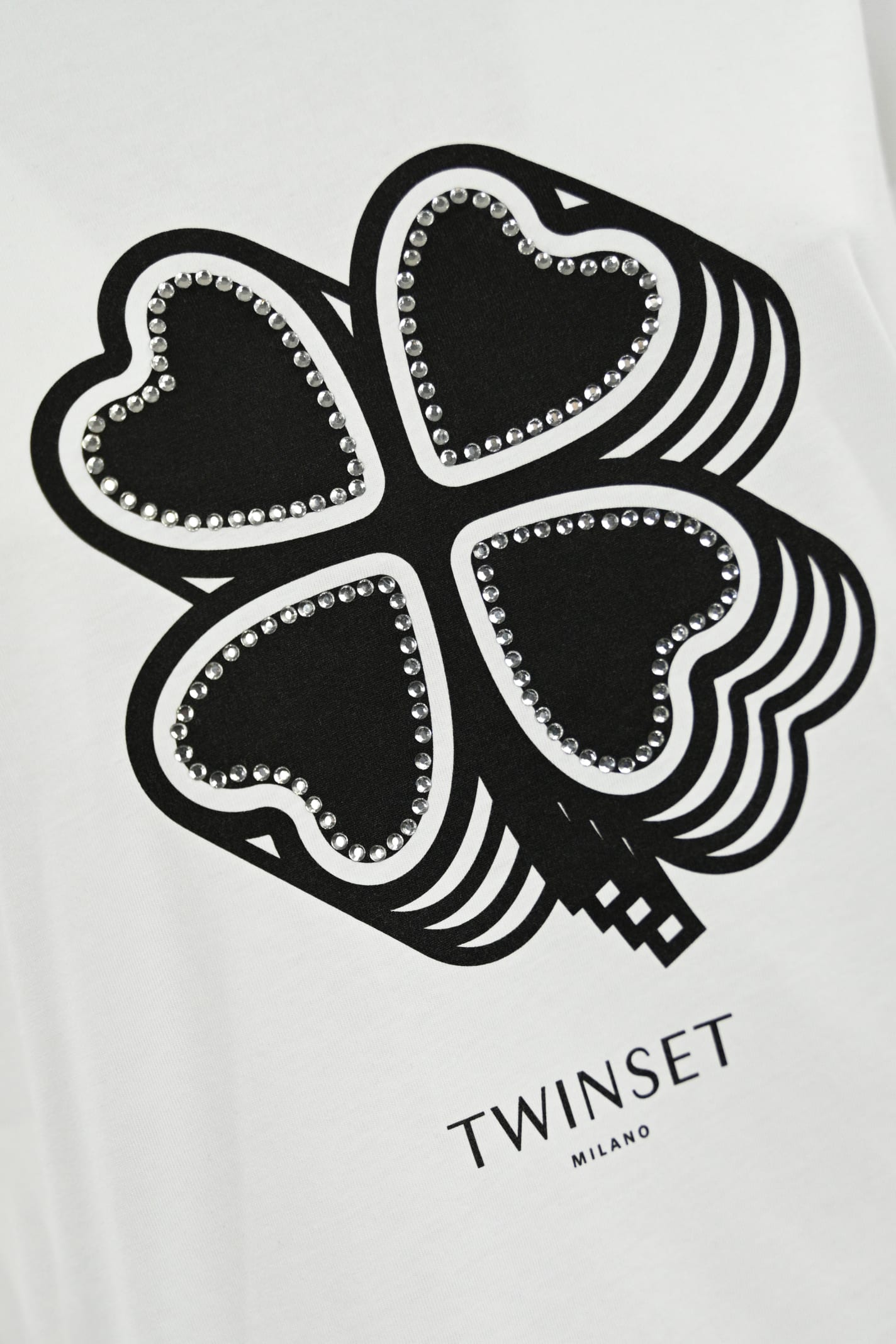 Shop Twinset T-shirt With Four-leaf Clover Print In Bianco Ottico