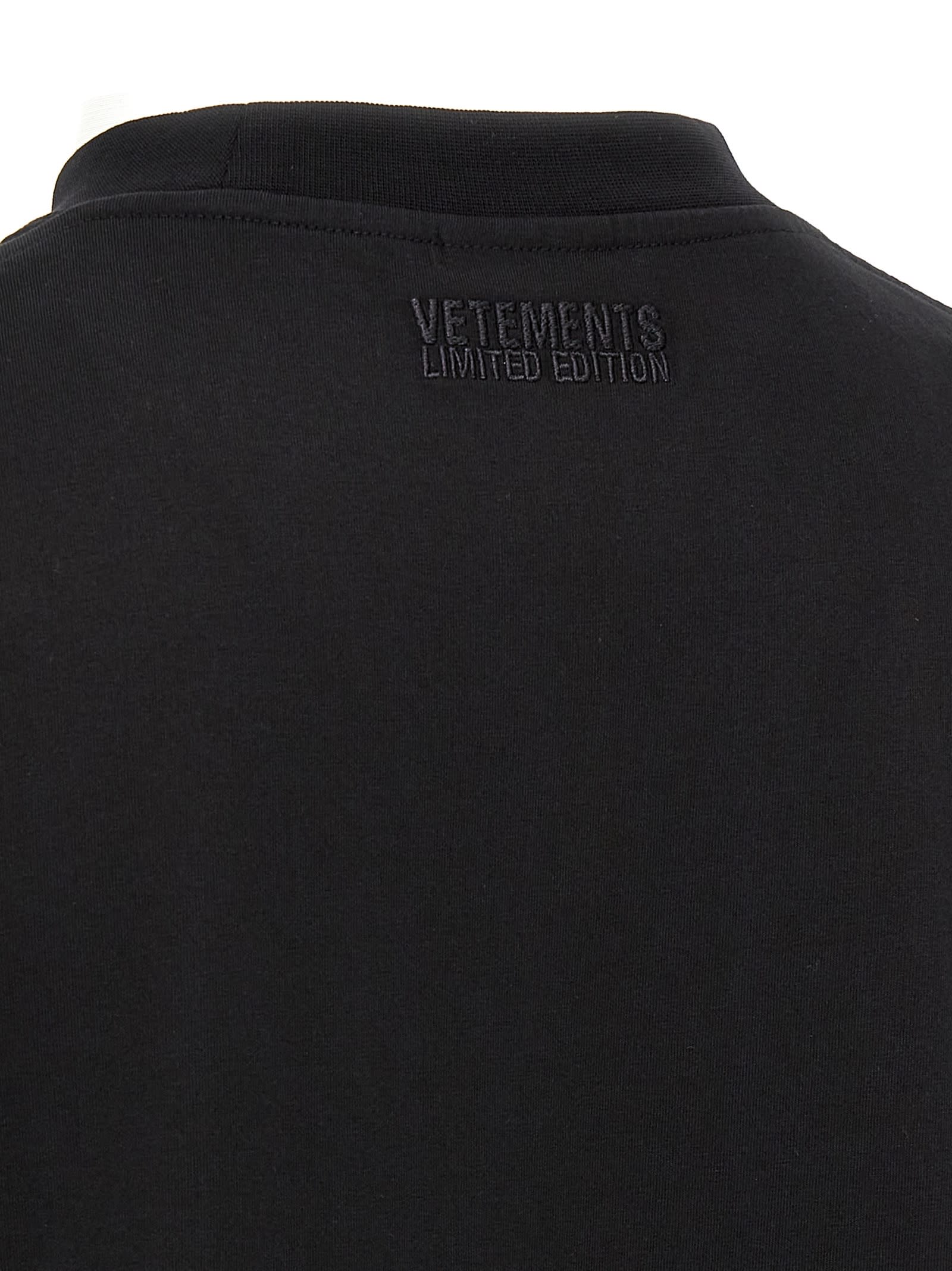 VETEMENTS OVAL LOGO T-SHIRT