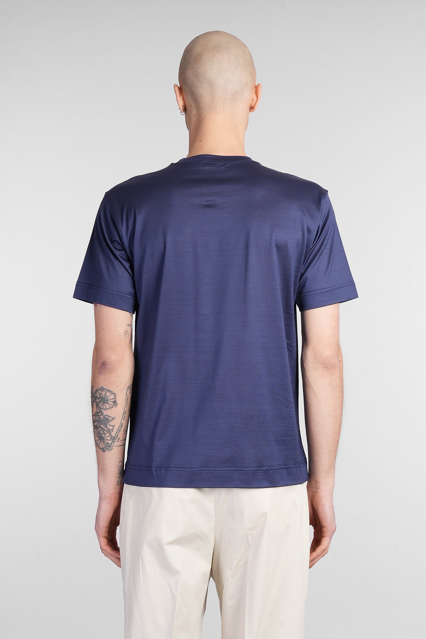 Shop Tagliatore T-shirt In Blue Cotton