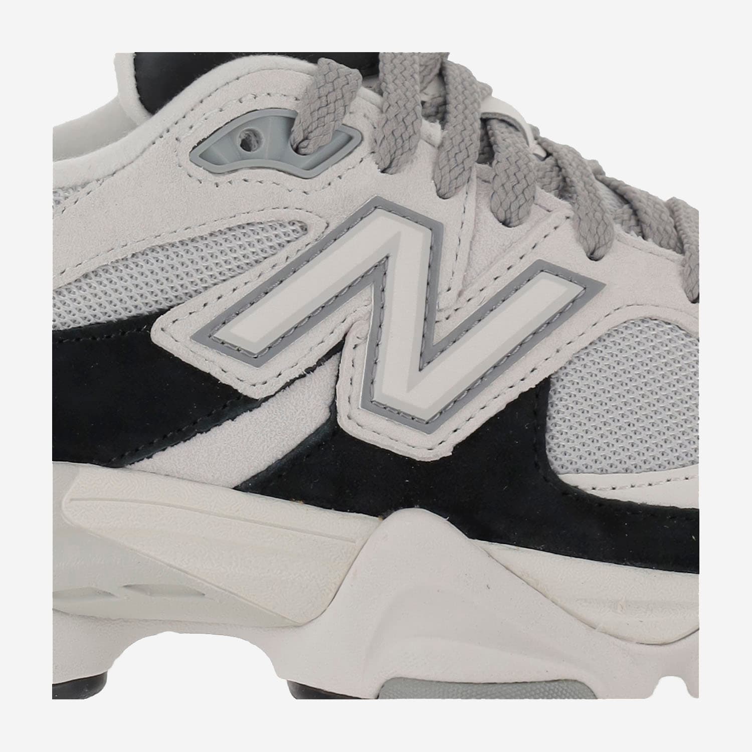 NEW BALANCE SNEAKERS 9060