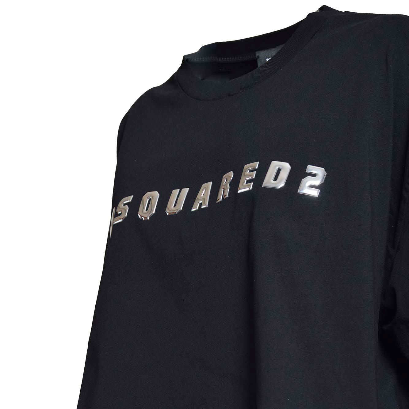 Shop Dsquared2 Cropped Oversize Fit T-shirt In Nero