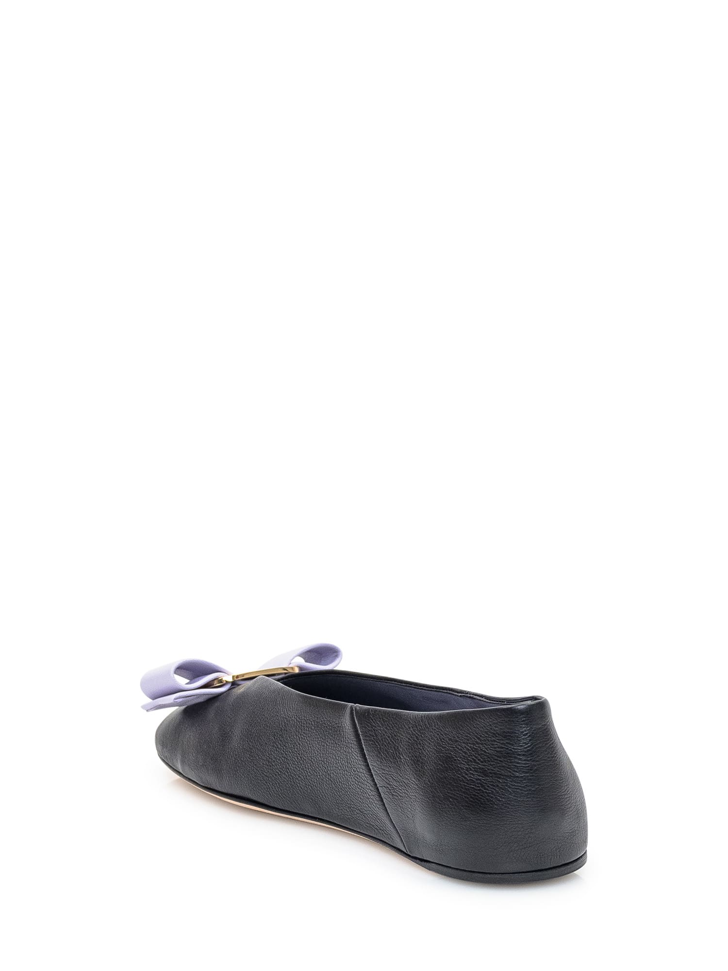 Shop Ferragamo Vanna Ballerina In Black