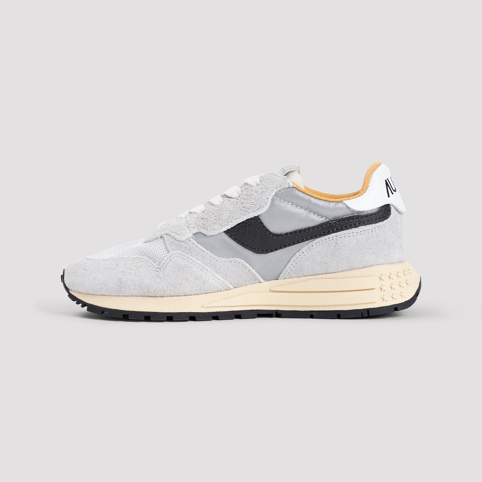 Autry Reelwind Low Sneakers In Sand Silver