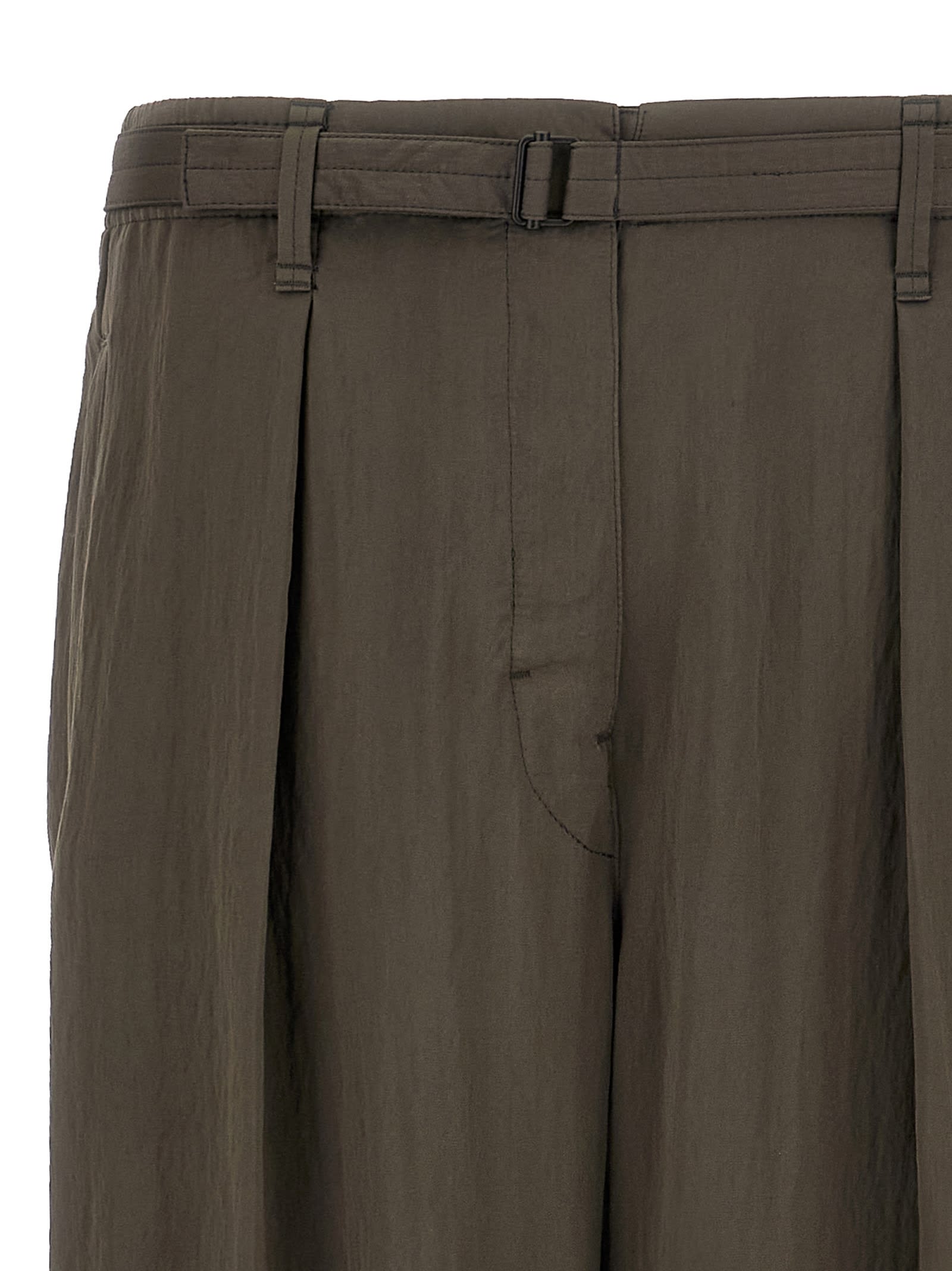Lemaire Pleated Waistband Trousers With Practical Pockets In Brown