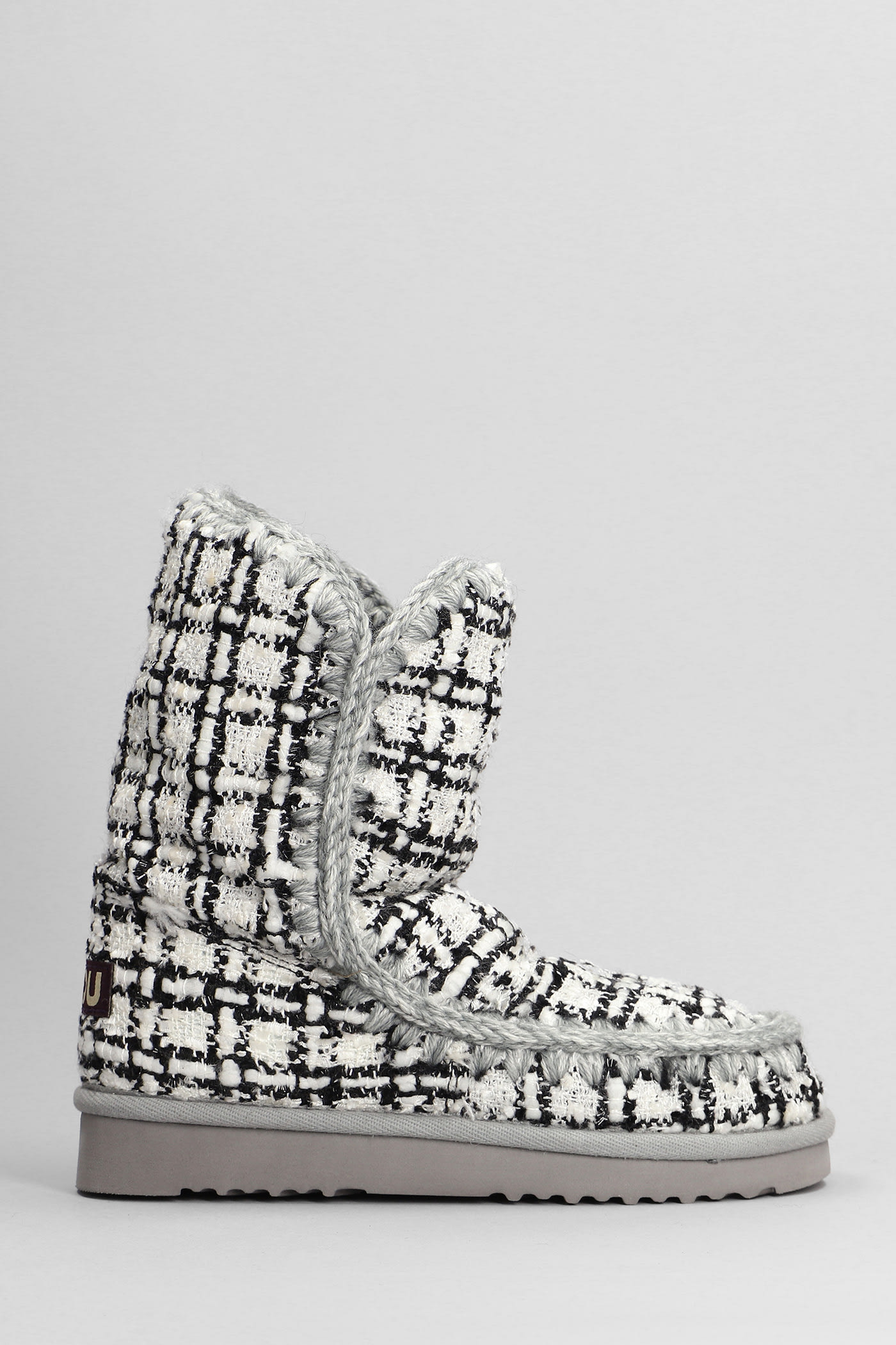 Mou Eskimo 24 Low Heels Ankle Boots In White Wool
