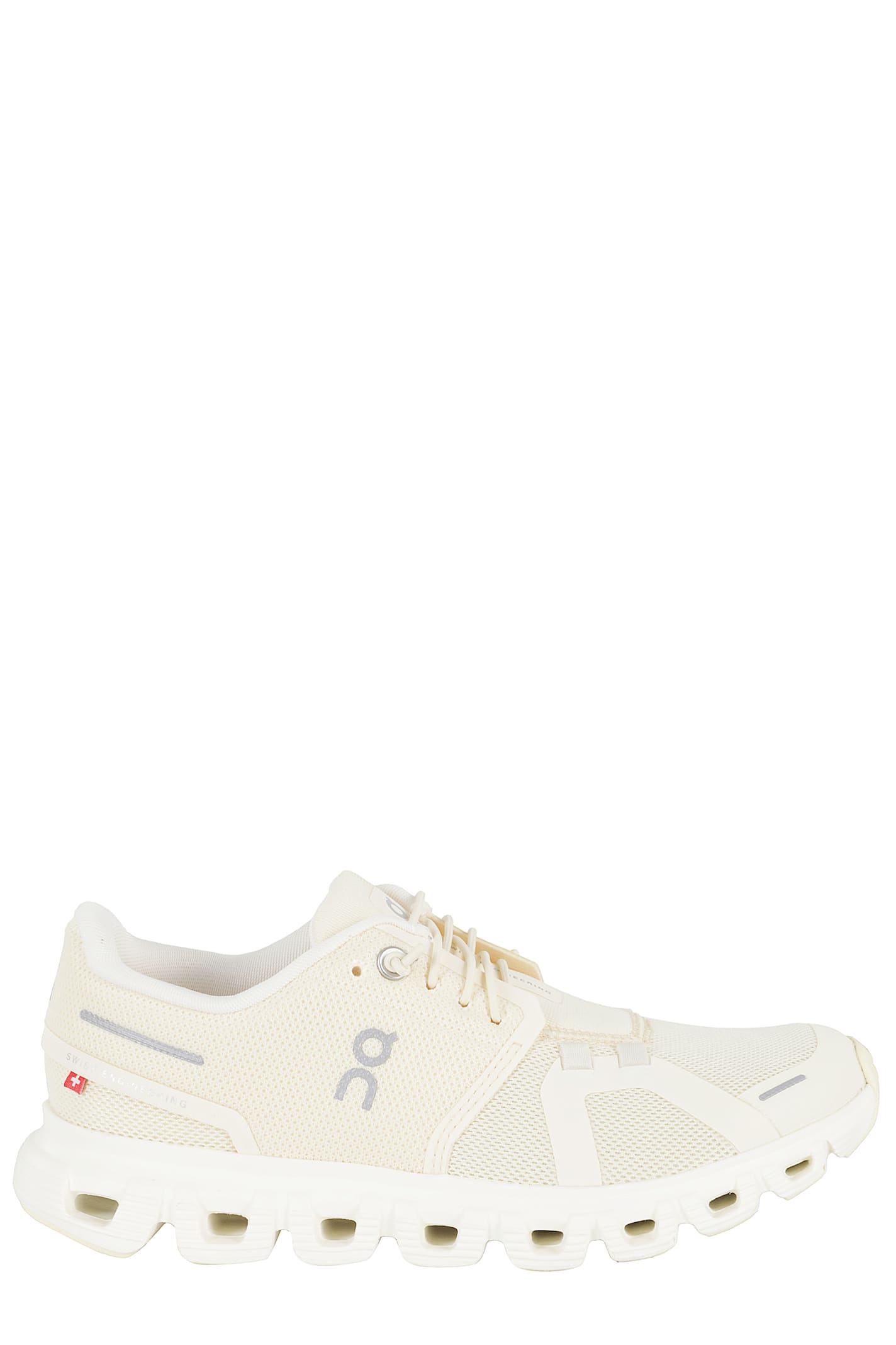 On Cloud 6 Sneakers In White