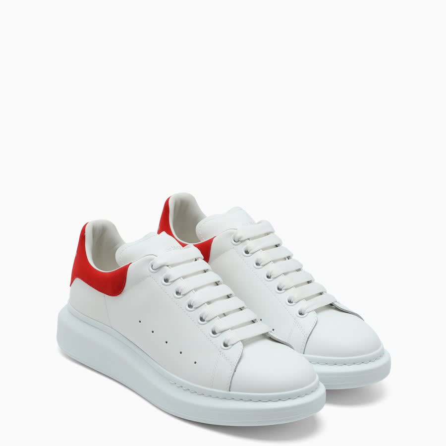 Alexander Mcqueen Sneakers In Pelle Bianca Con Tallone In Pelle Scamosciata Rossa In Multicolor