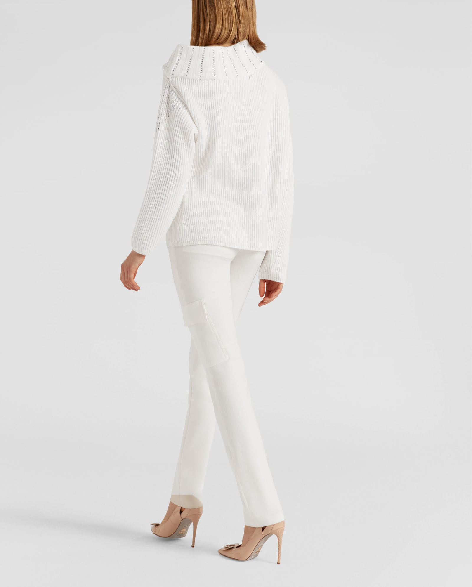 GENNY GENNY SWEATER WITH CUT-OUT