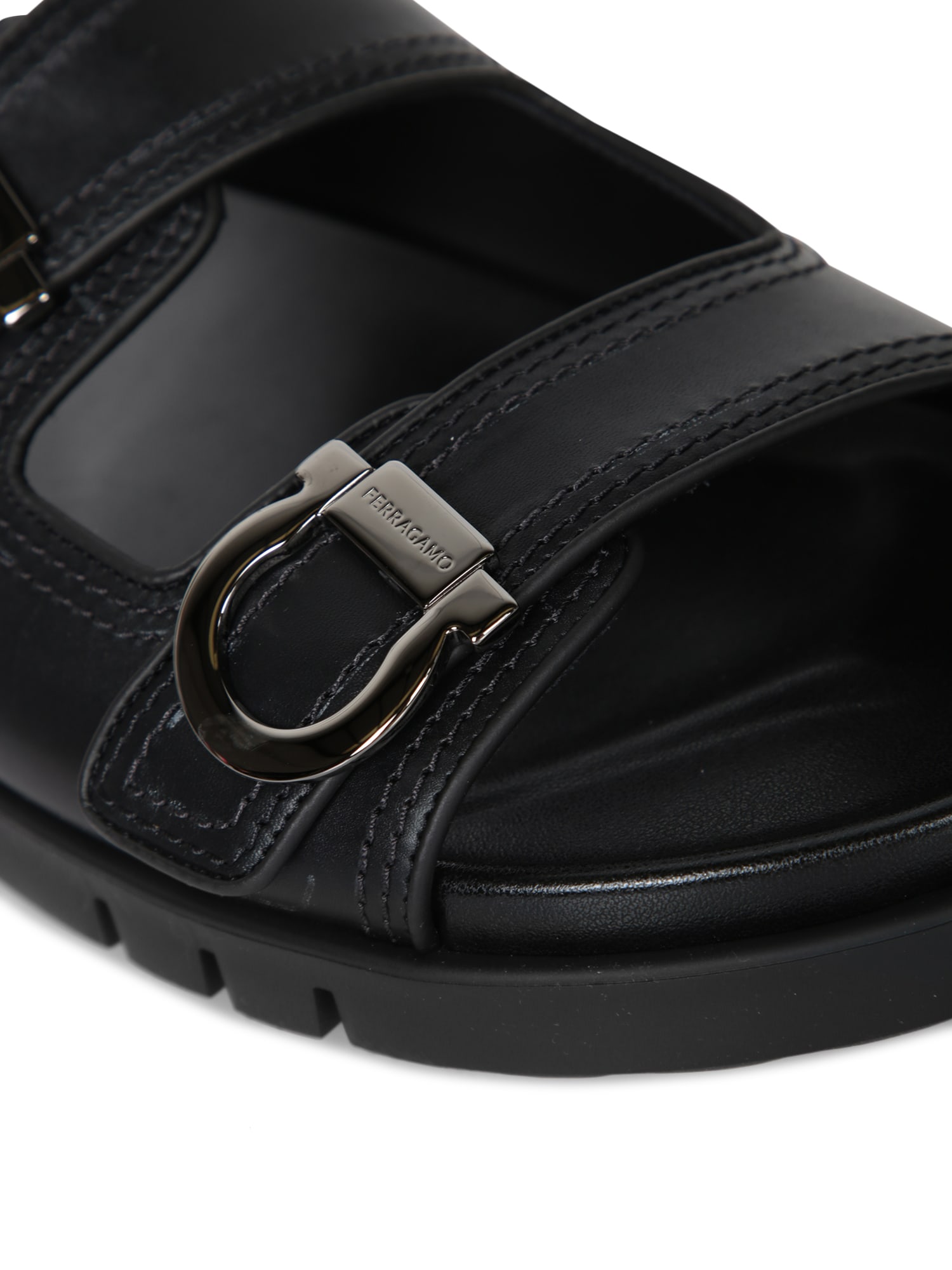 Ferragamo Gancino Black Sandal In Black