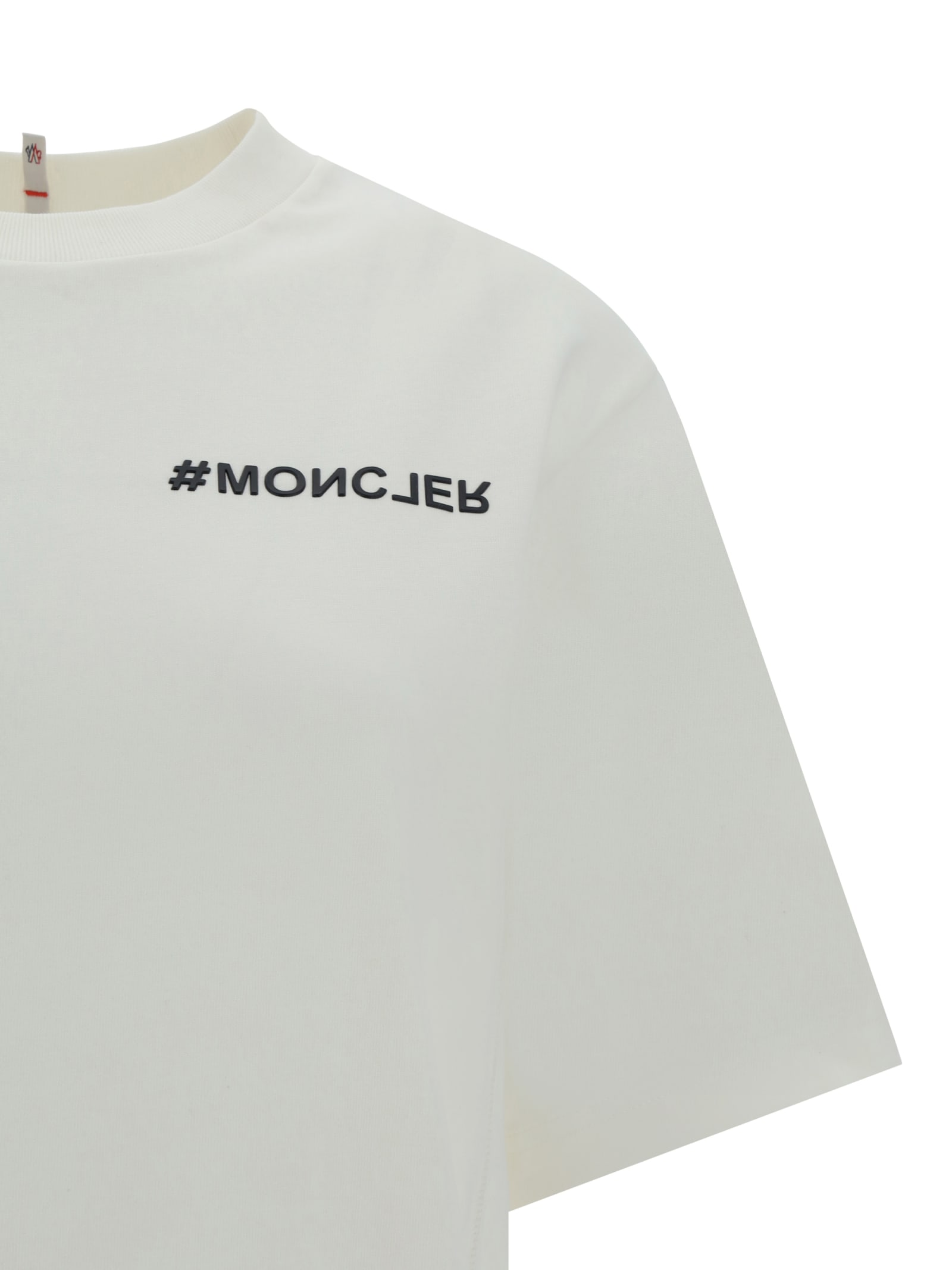 Shop Moncler T-shirt In 041