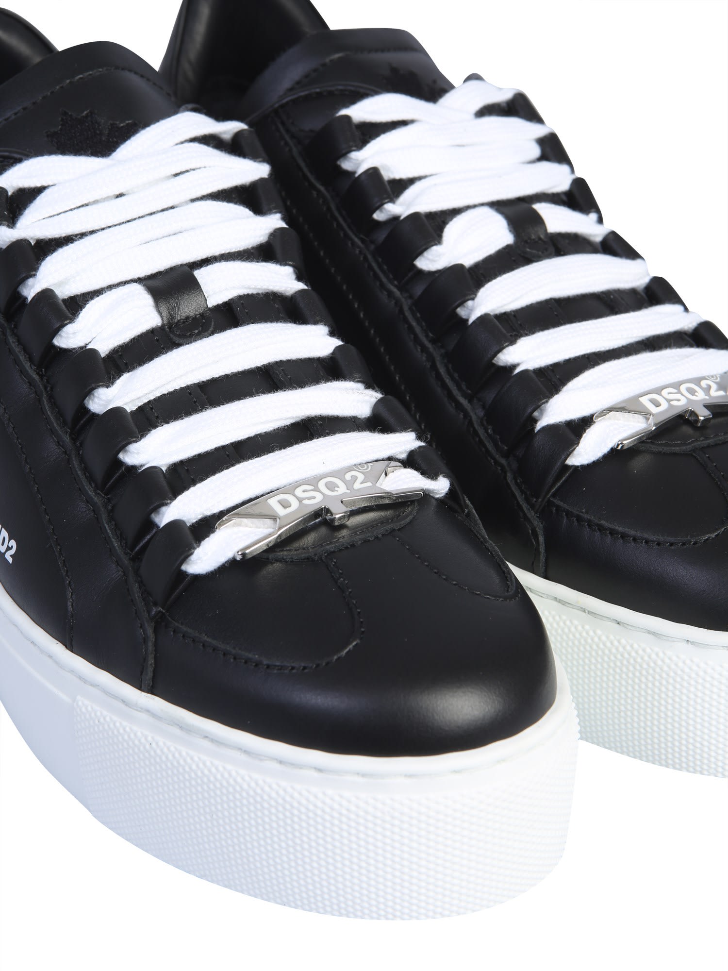 dsquared2 canadian team sneakers