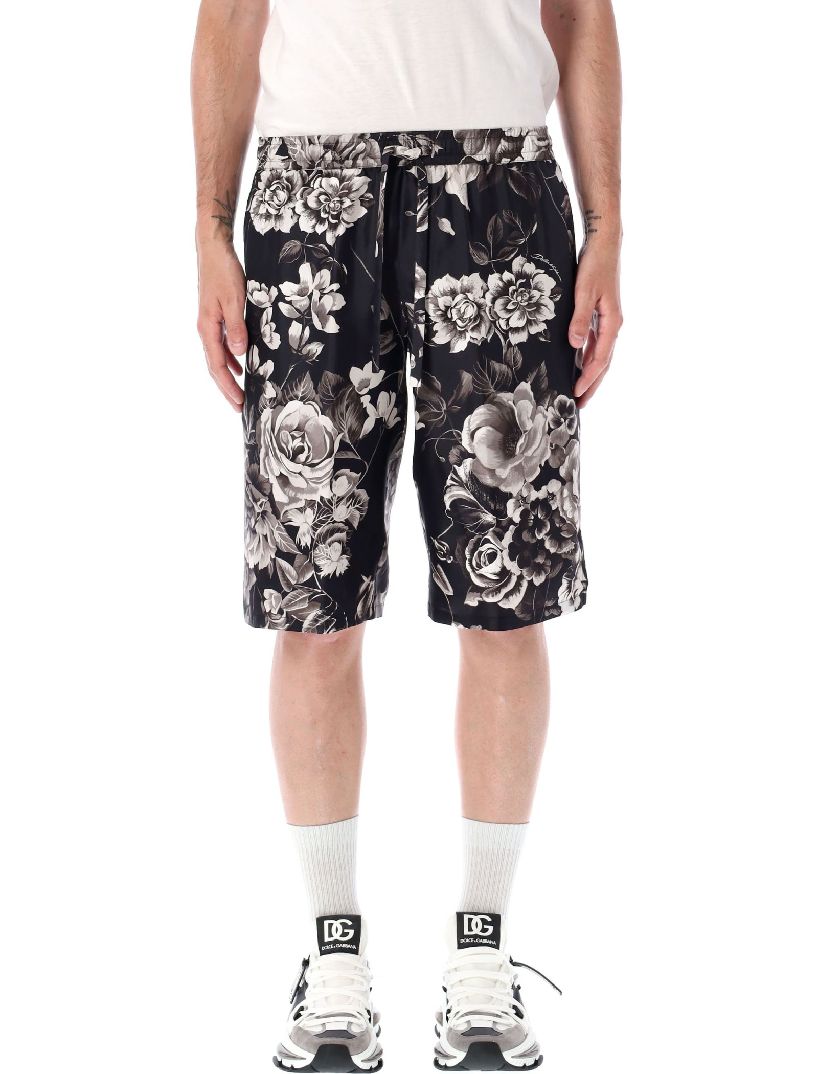 Shop Dolce & Gabbana Bermuda Flowert In Black Fiori