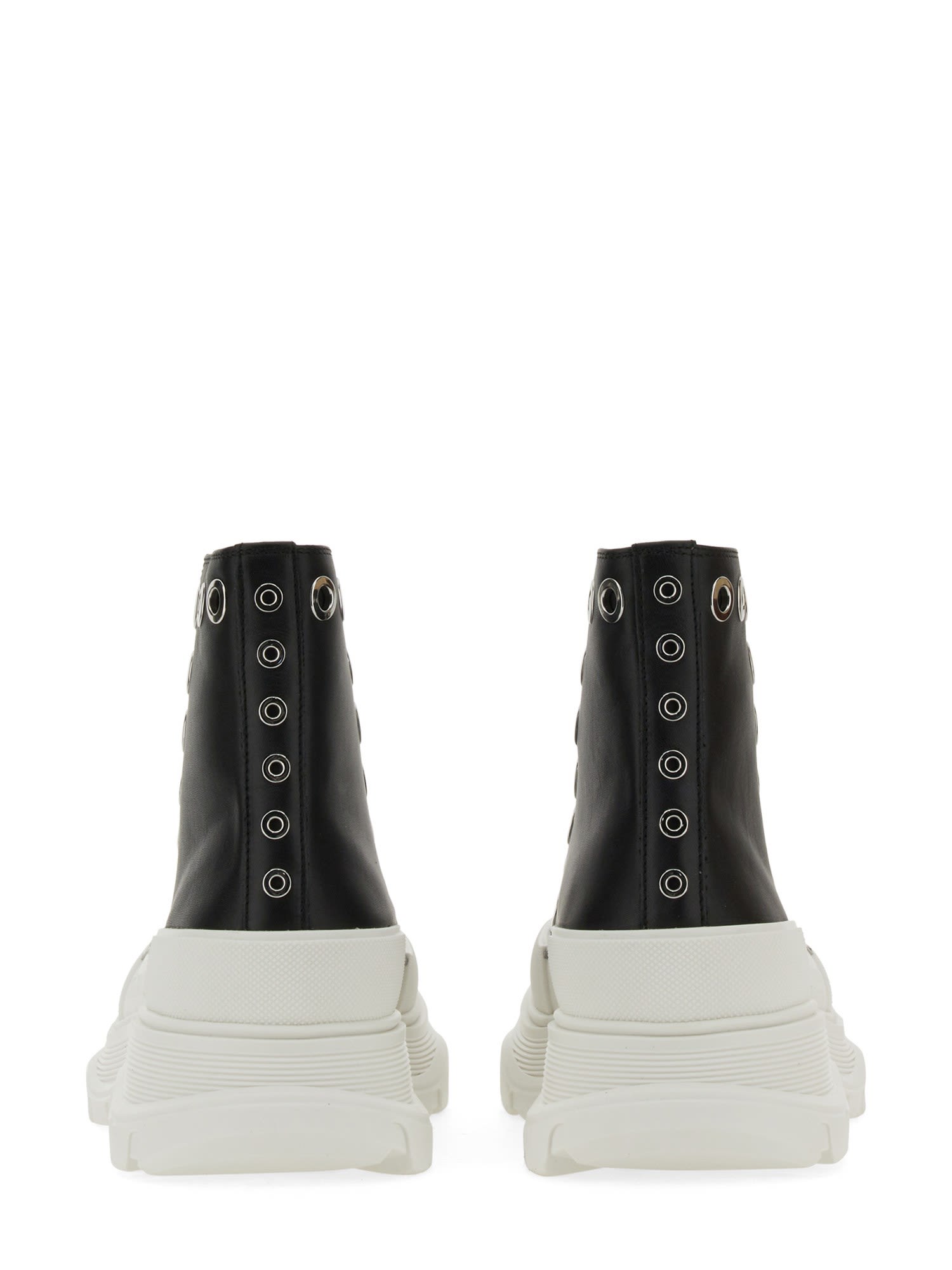 Alexander Mcqueen Tread Slick Boots In Blk Of Wh Blk Sil