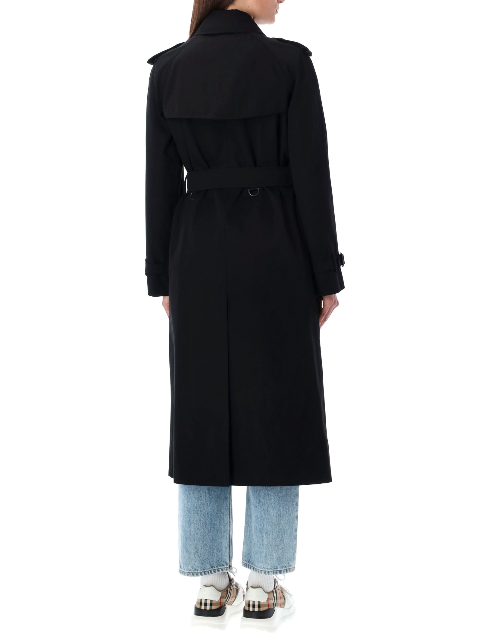 Shop Burberry Waterloo Heritage Trench In Black