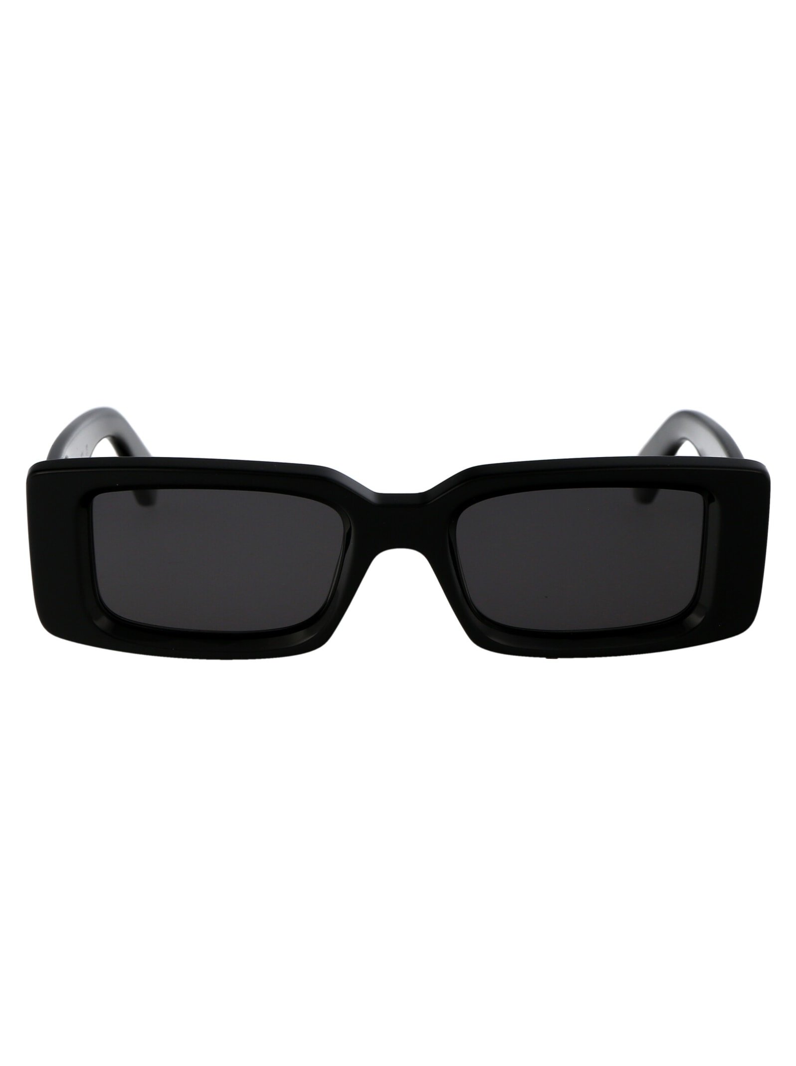 Shop Off-white Arthur Sunglasses In 1007 Black