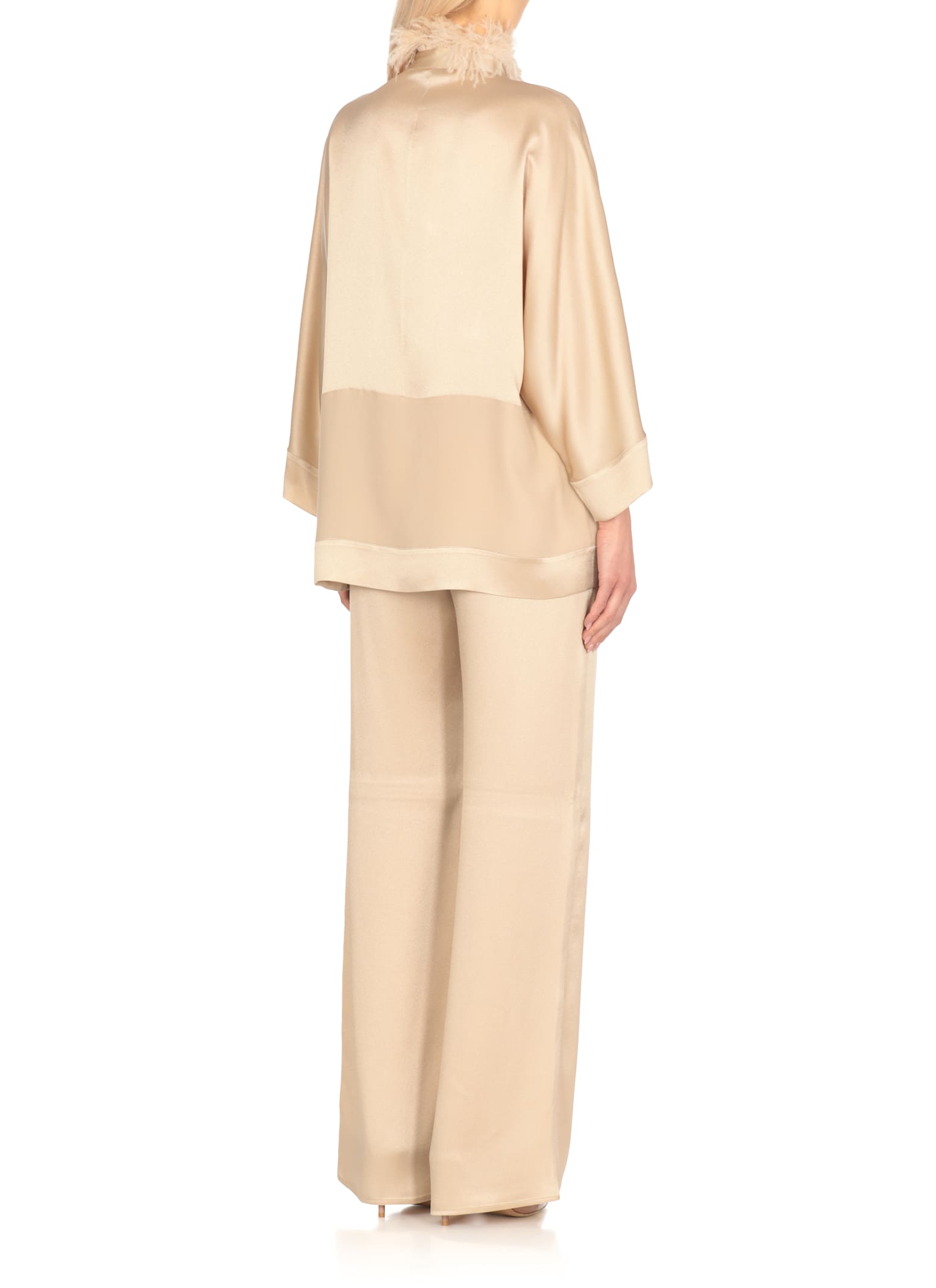 Antonelli Relaxed Fit Beige Top With V-neckline