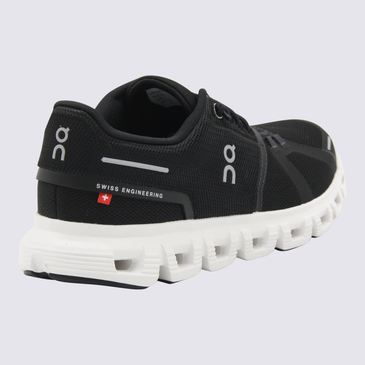 On Black And White Cloud 6 Sneakers In Black