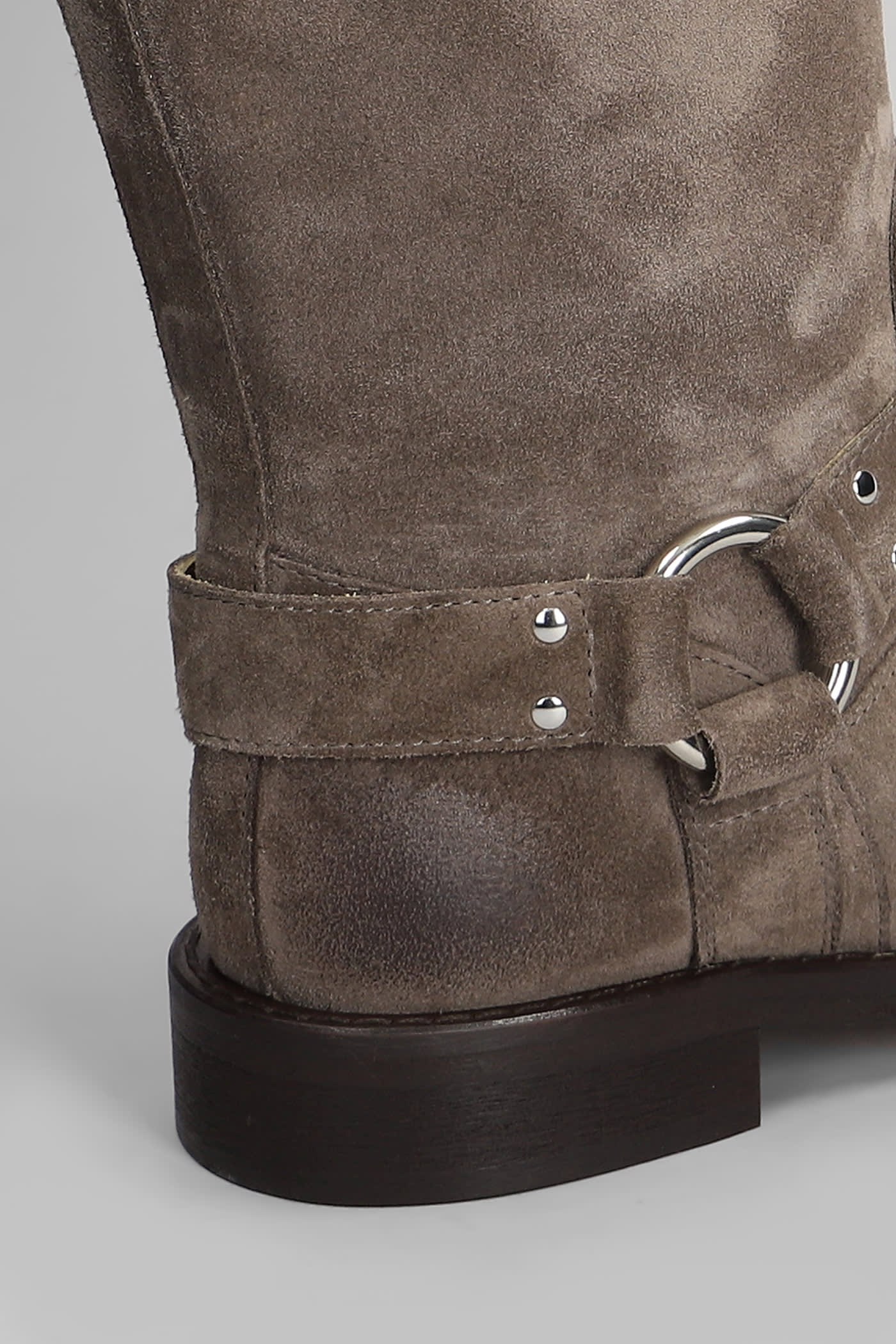 Shop Via Roma 15 Low Heels Boots In Taupe Suede