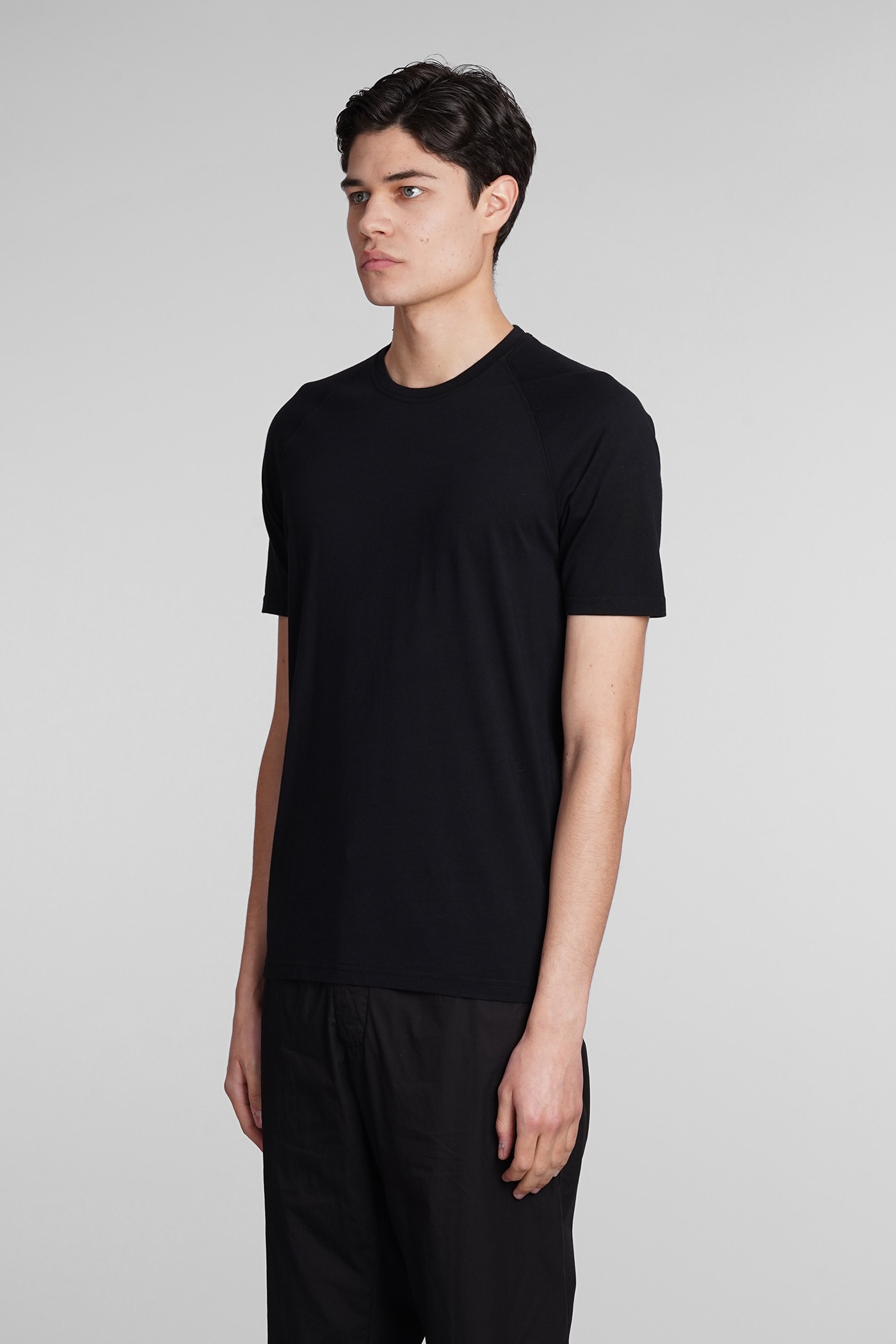 Shop Aspesi T-shirt Ay28 T-shirt In Black Cotton