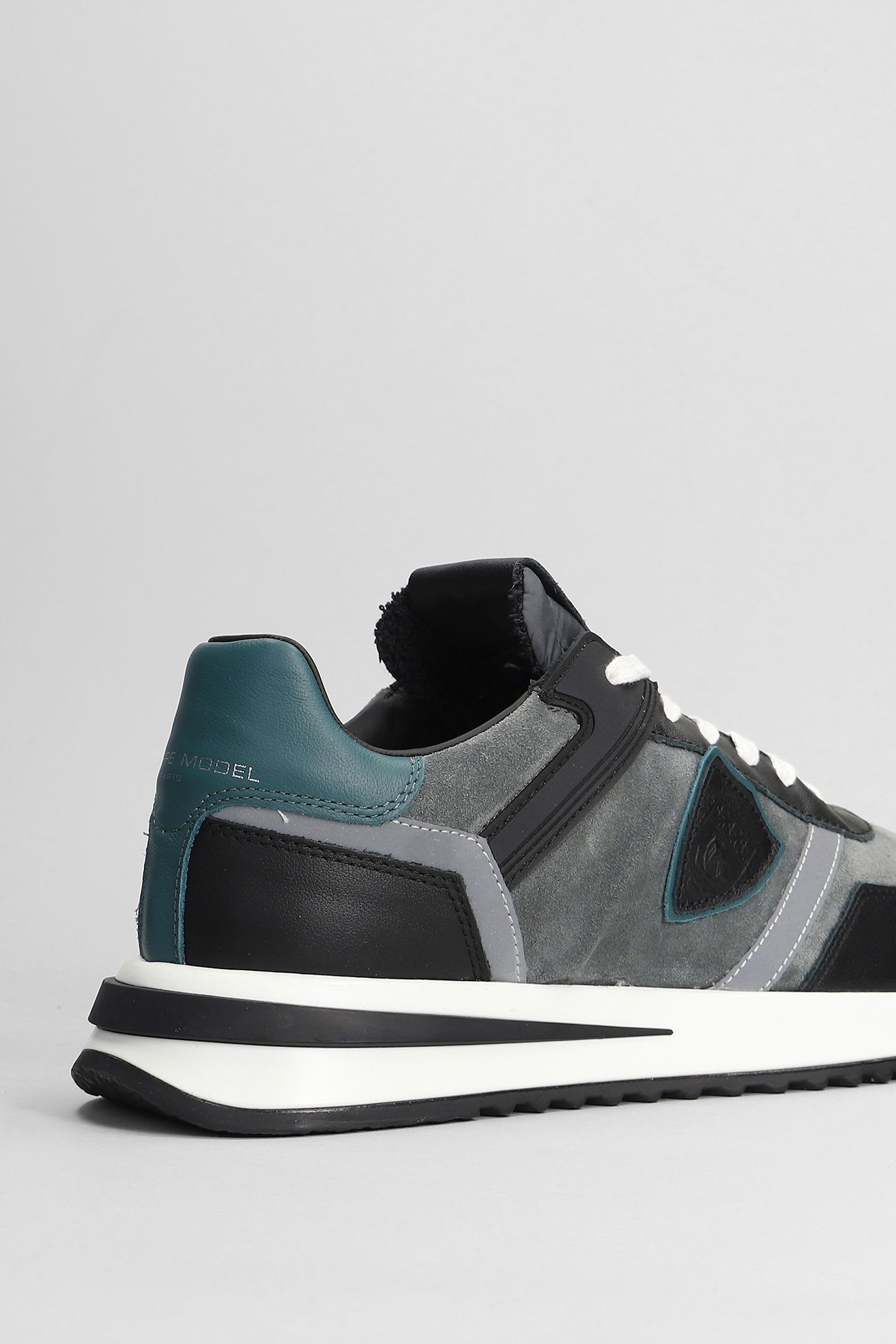 Philippe Model Trop 2.1 Low Sneakers In Black Suede And Leather In Black