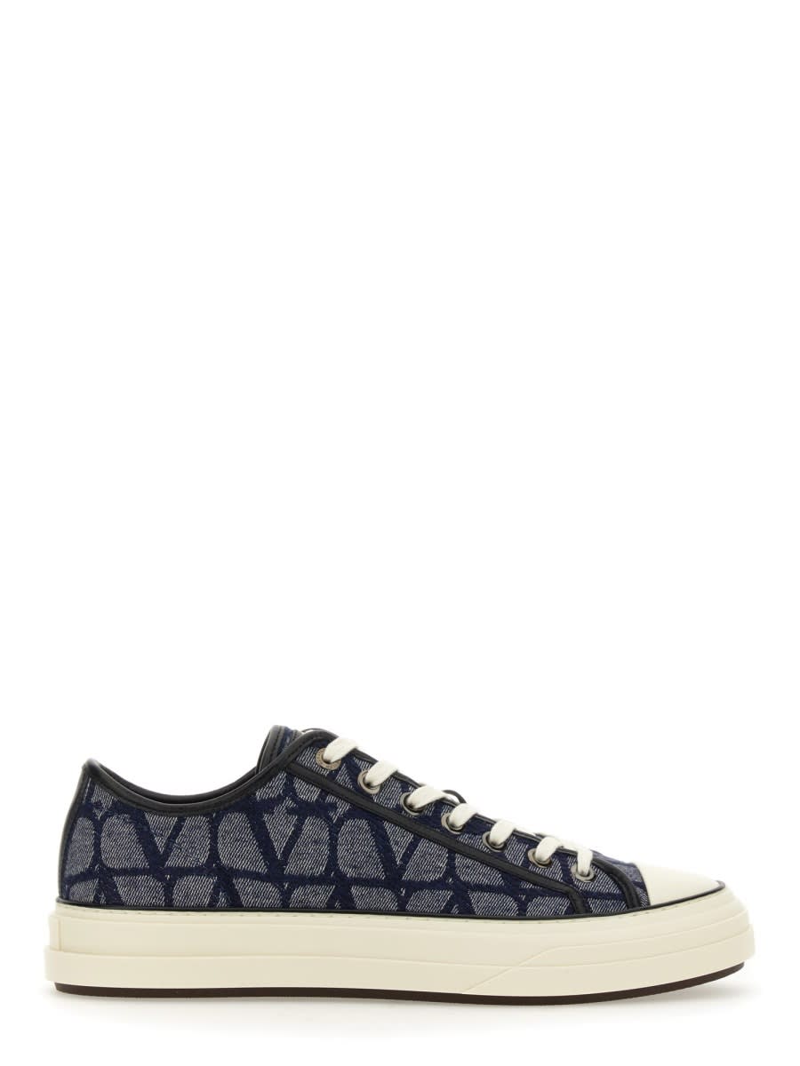 Shop Valentino Low-top Sneaker Totaloop In Denim