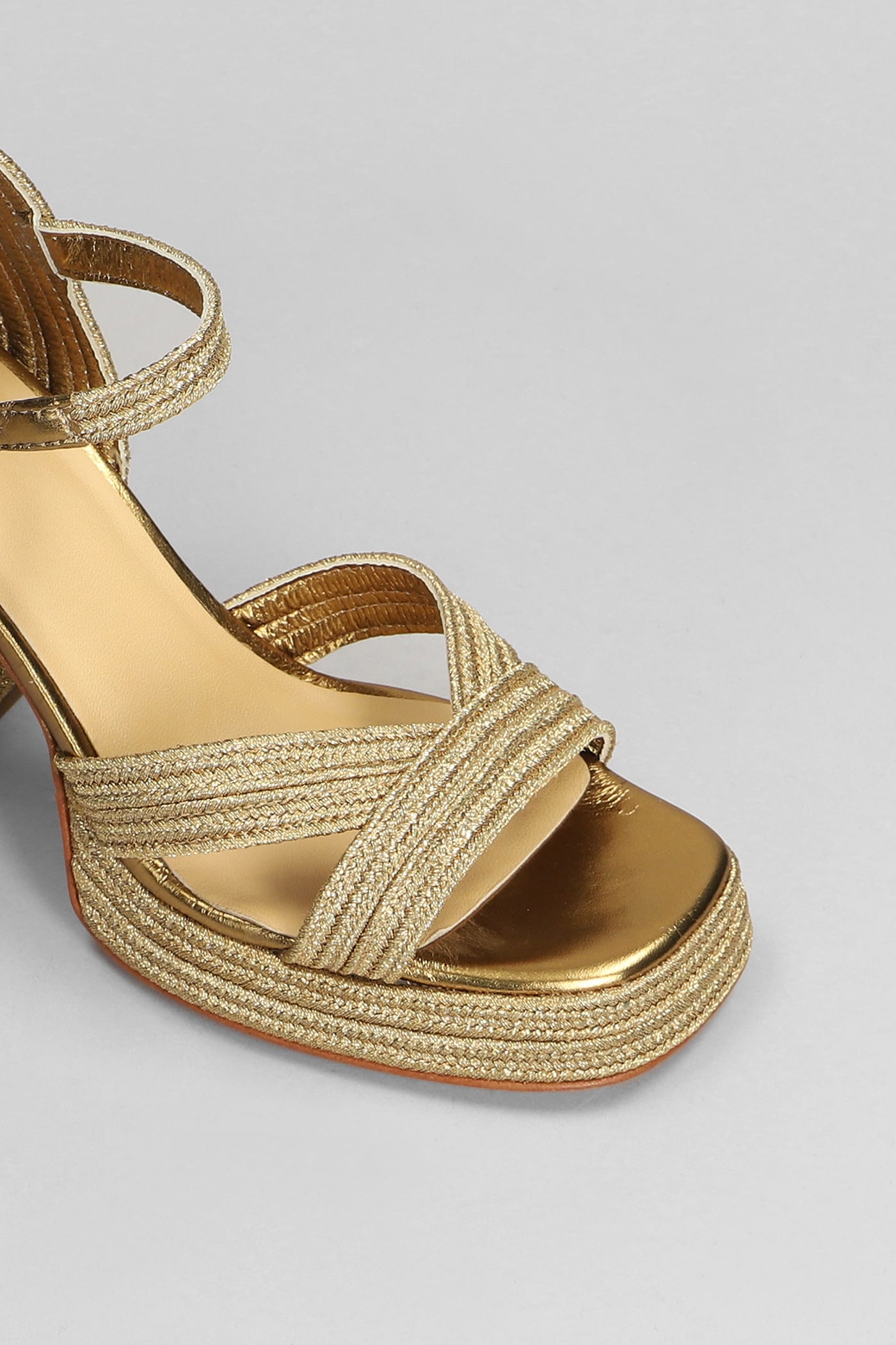 Shop Castaã±er Valle-142 Sandals In Gold Leather