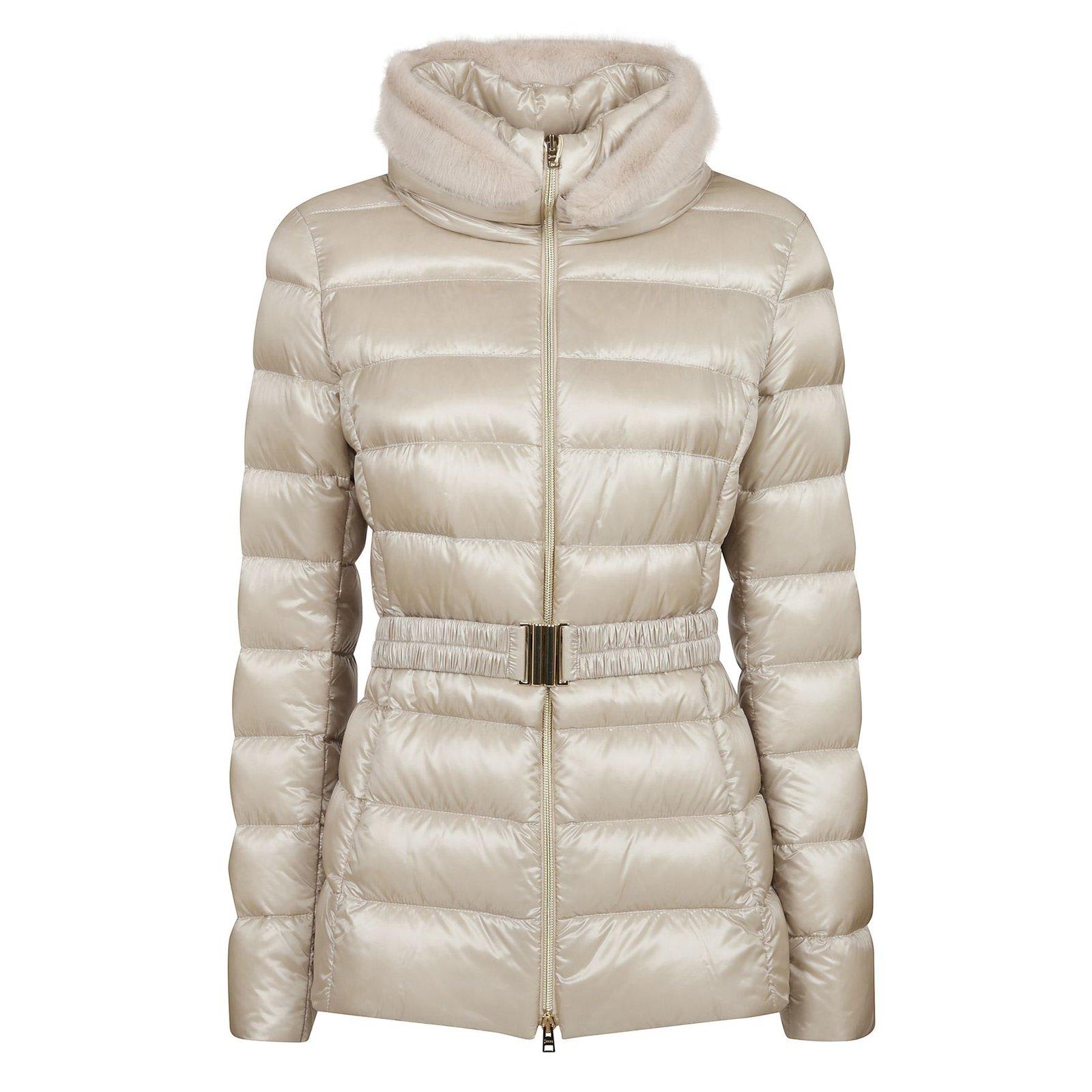 Herno High Neck Belted Puffer Jacket In Chantilly