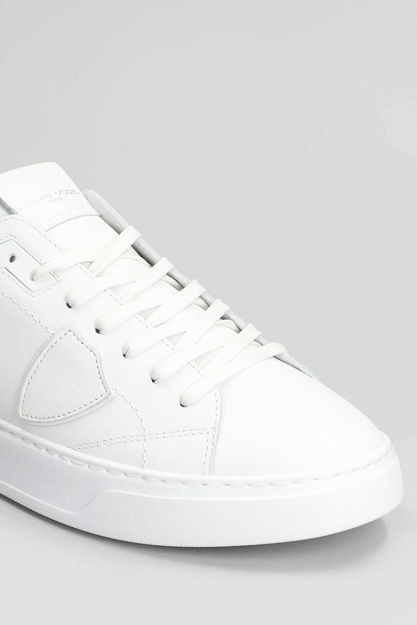 Philippe Model Temp Low Sneakers In White Leather In White