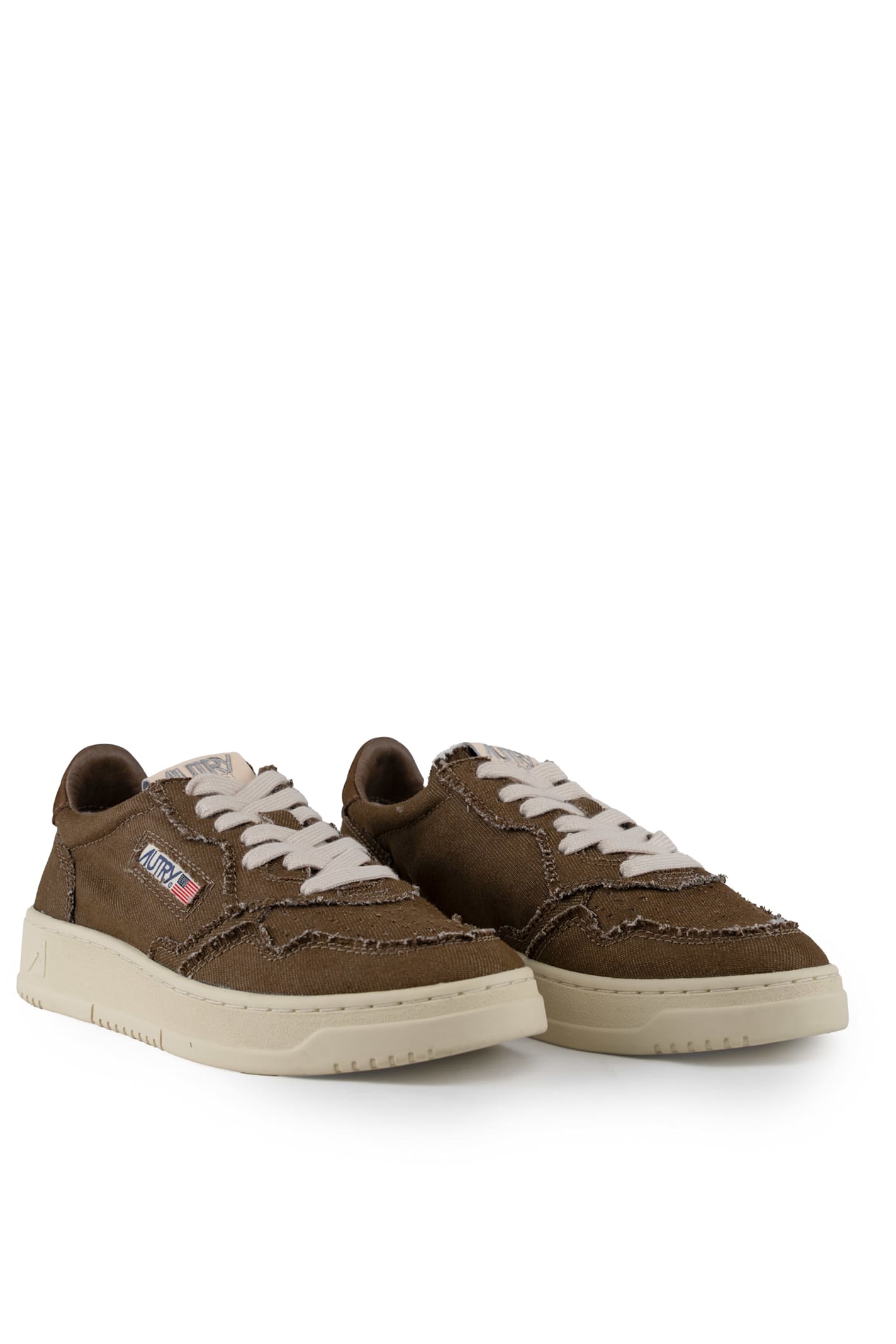AUTRY AUTRY MEDALIST LOW SNEAKERS IN DENIM