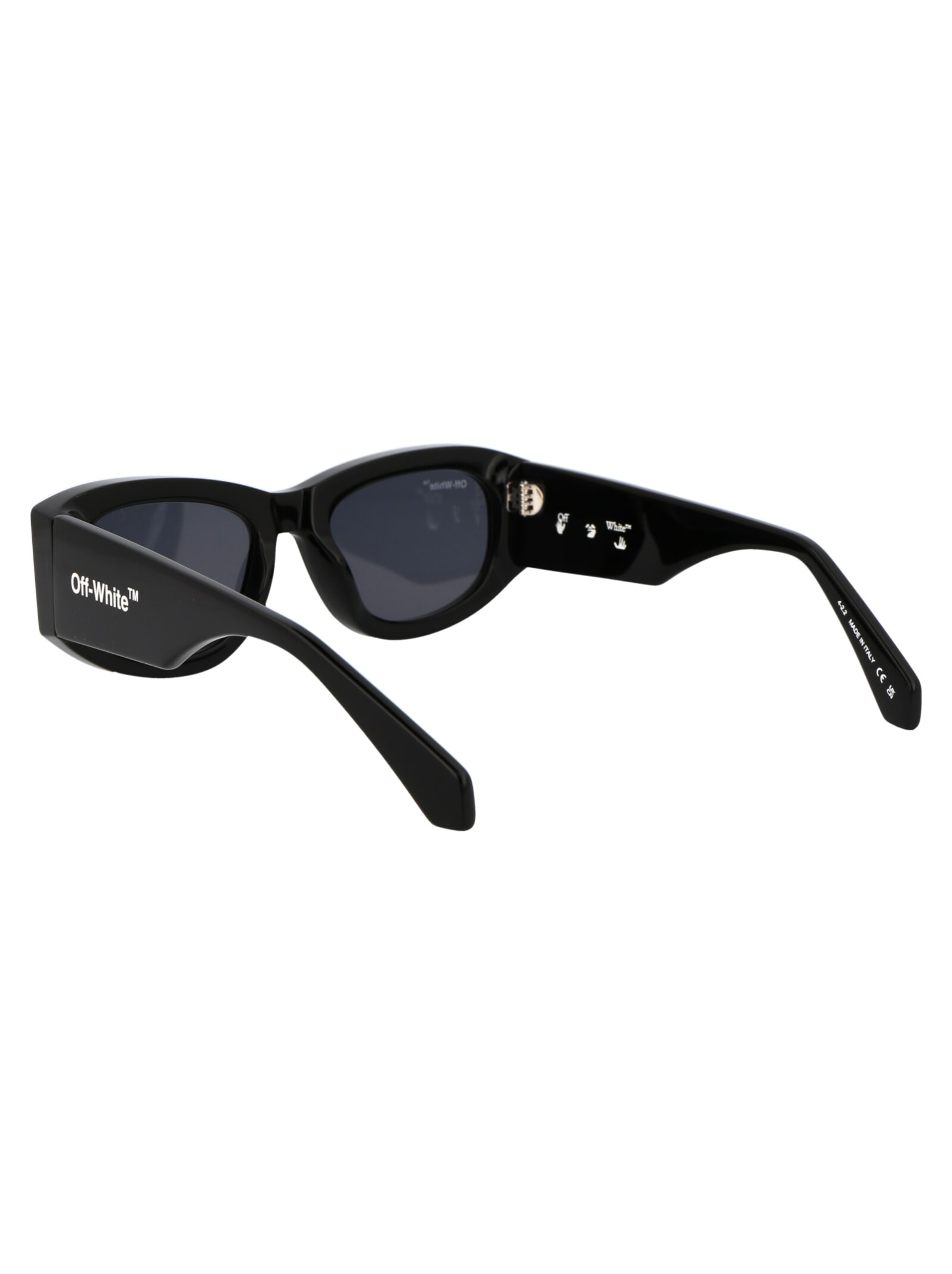 Shop Off-white Joan Sunglasses In 1007 Black