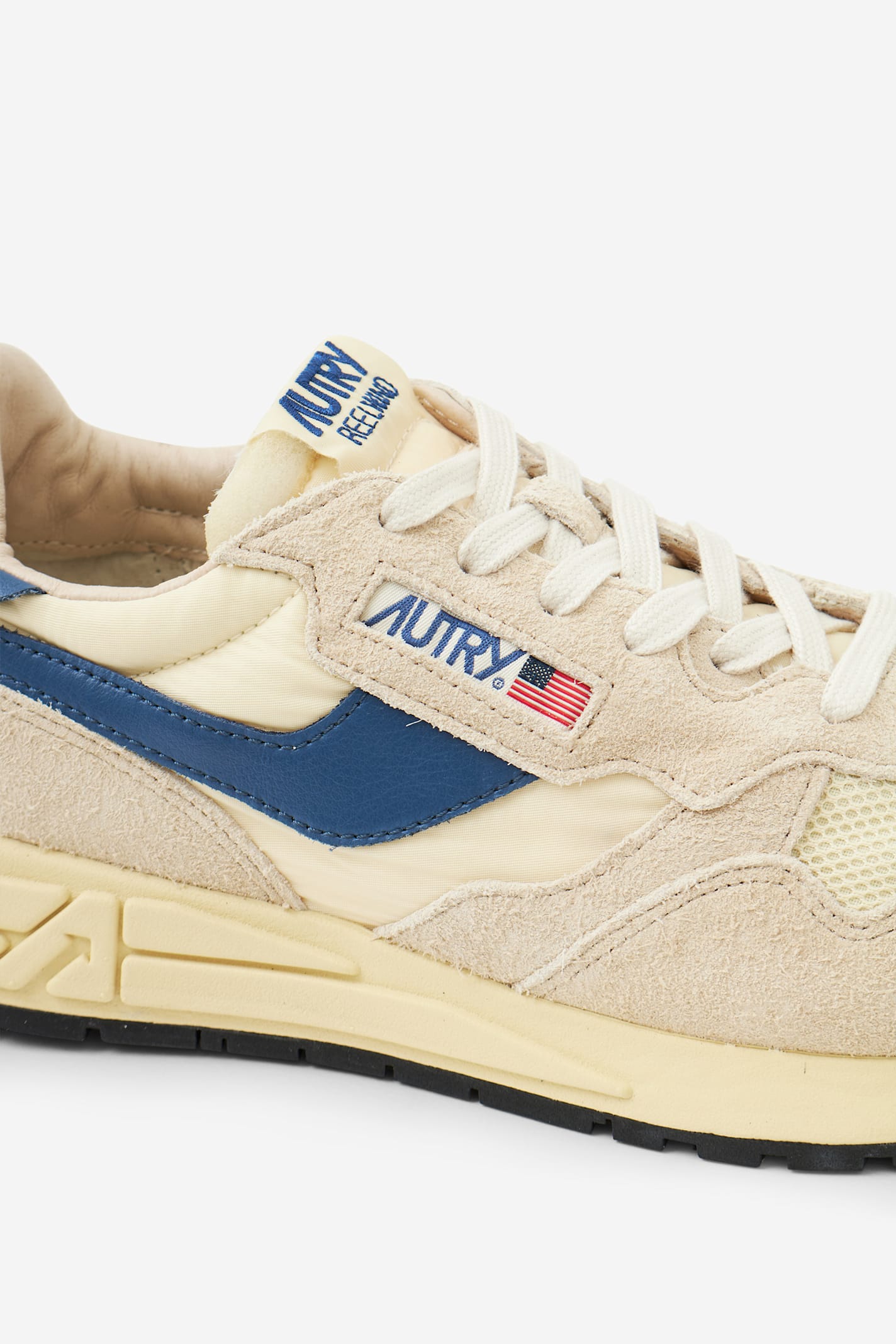 Autry Reelwind Super Vintage Sneakers Beige In White