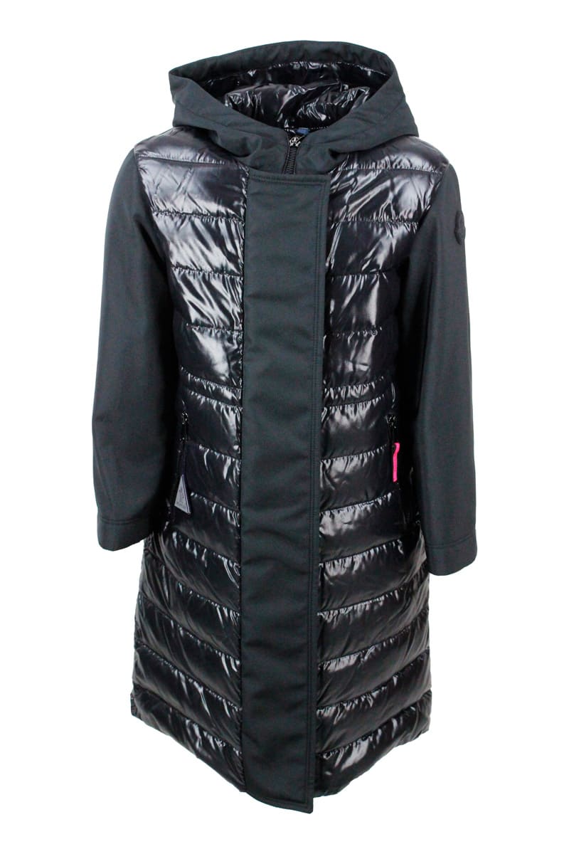 Moncler 100 Gram Xenie Lightweight Coat In Nylon And Technical Fabric With Hood With Logo On The Sleeve