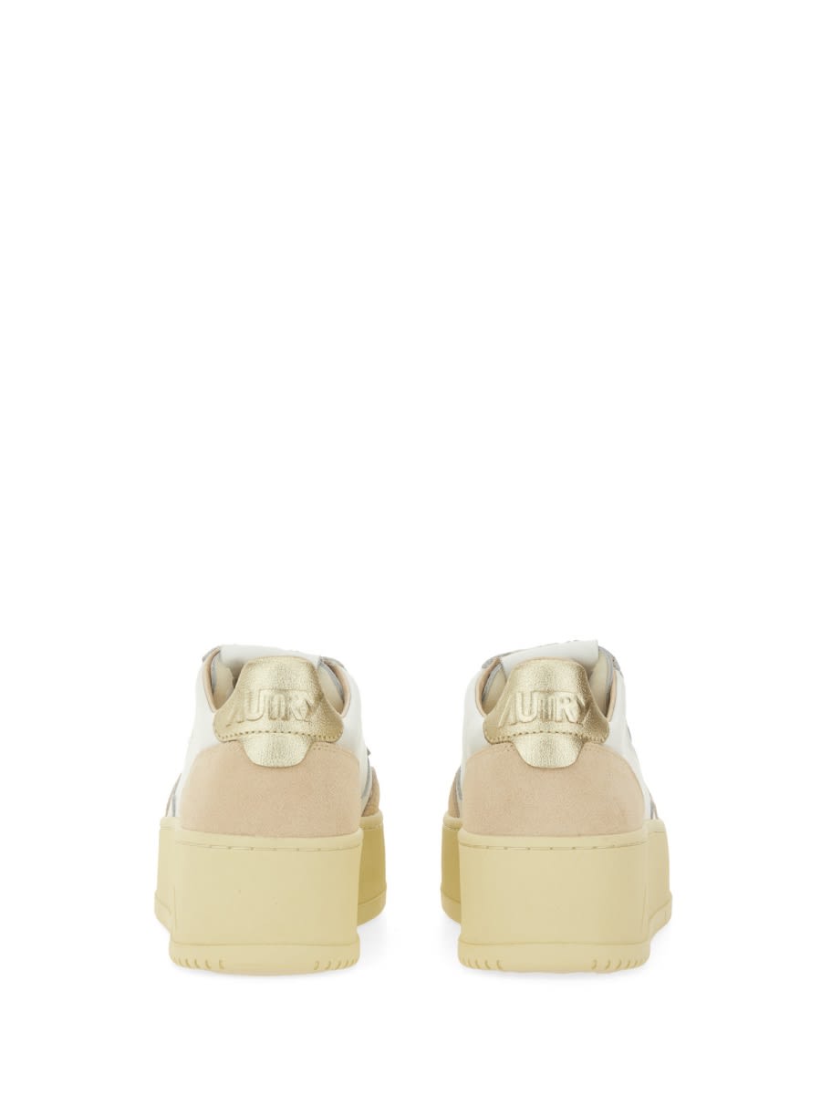 Autry Medalist Platform Sneaker In White