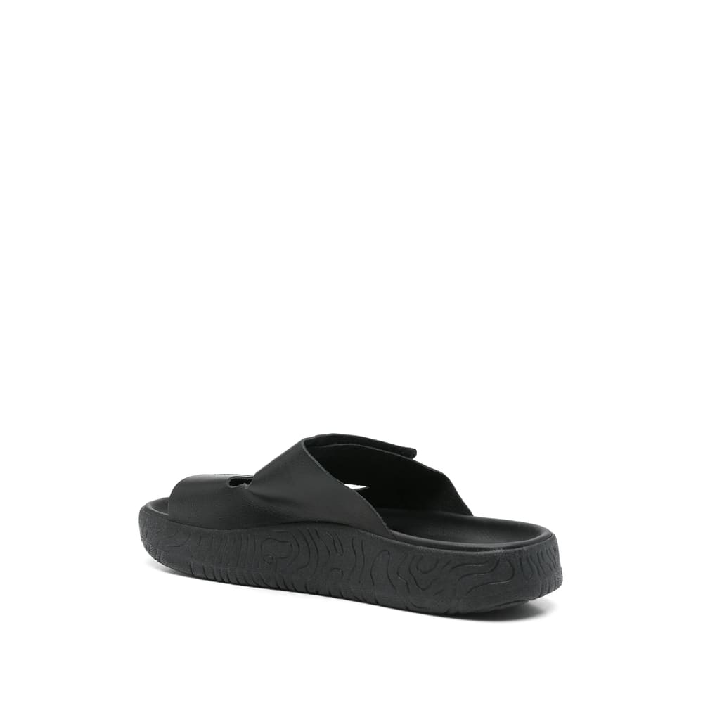 Veja Double Strap Leather Slippers In Black