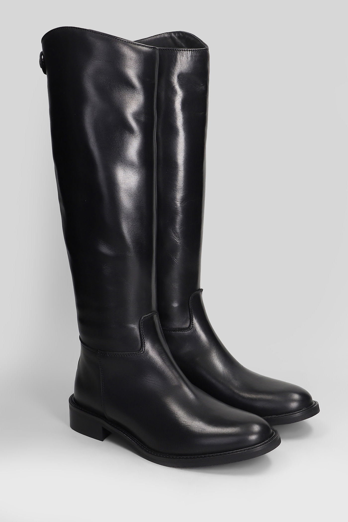 Julie Dee Low Heels Boots In Black Leather In Black