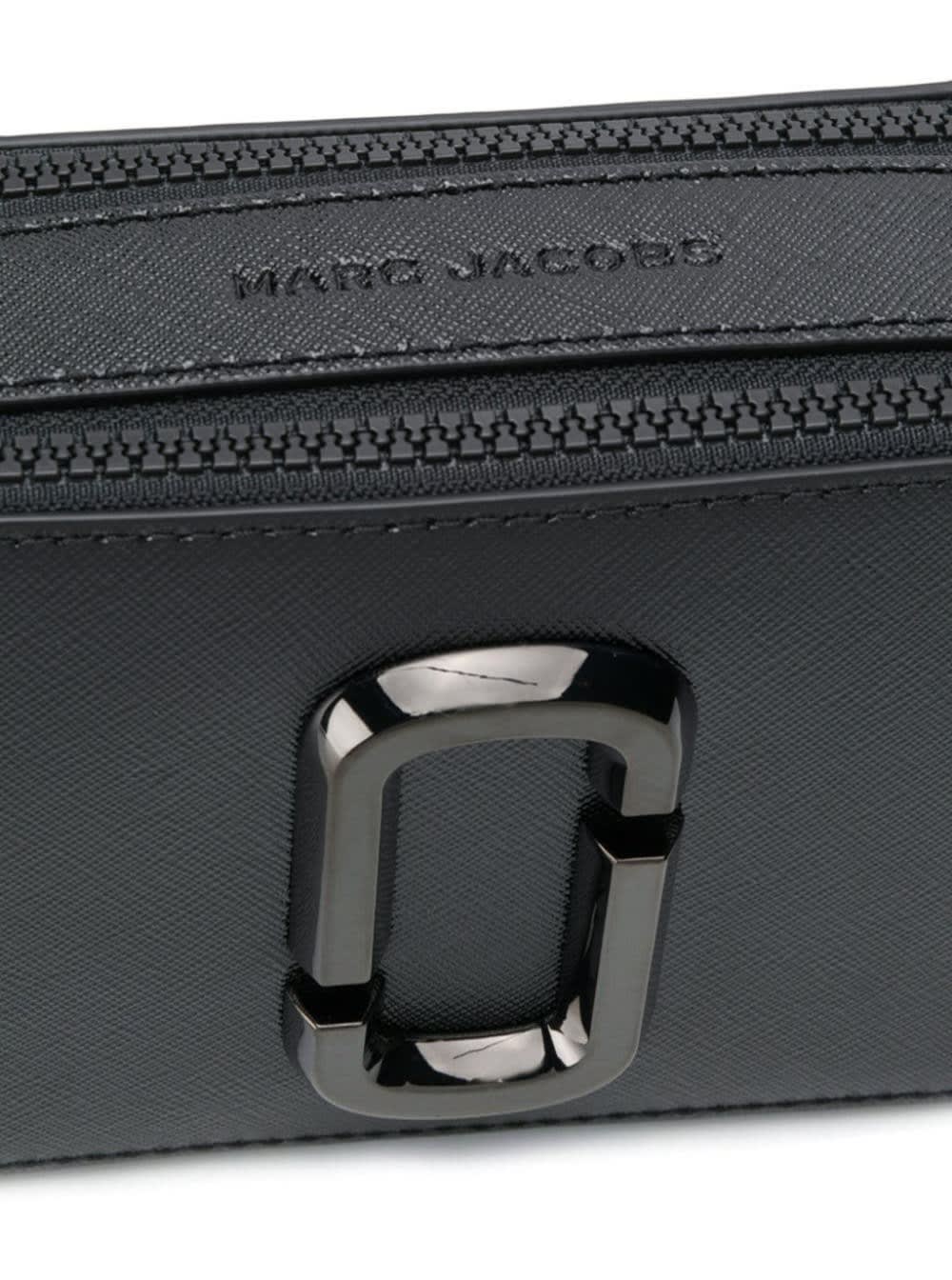 Shop Marc Jacobs The Snapshot Black Shoulder Bag With Metal Logo At The Front In Leather Woman