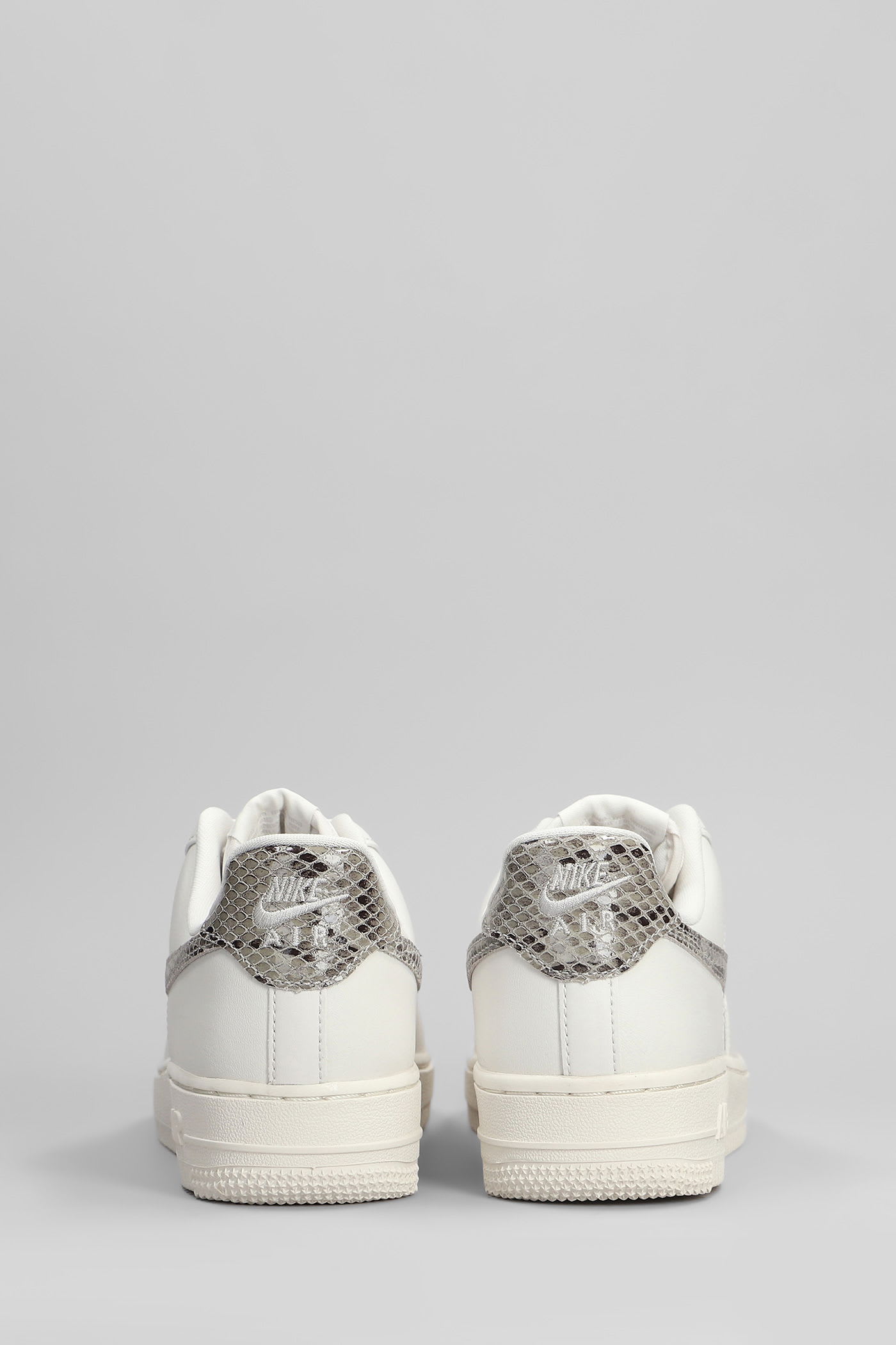 Nike Air Force 1 07 Sneakers In White Leather In White