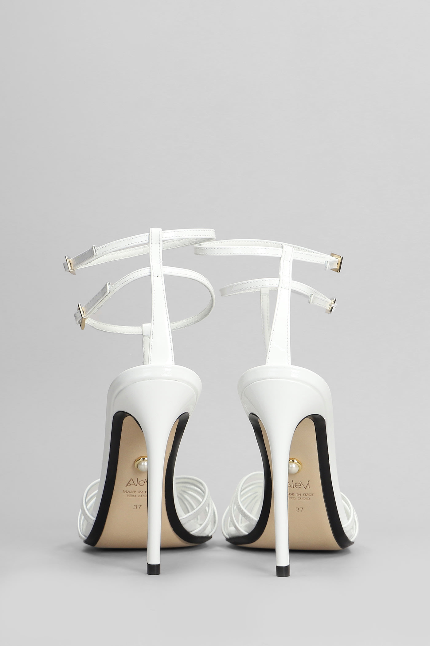 Alevì Ally 095 Sandals In White Patent Leather In White