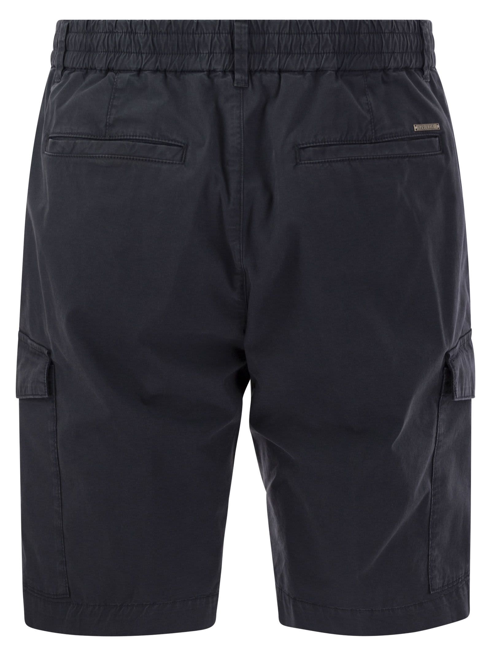 Shop Peserico Lightweight Cotton Lyocell Canvas Jogger Bermuda Shorts In Blue