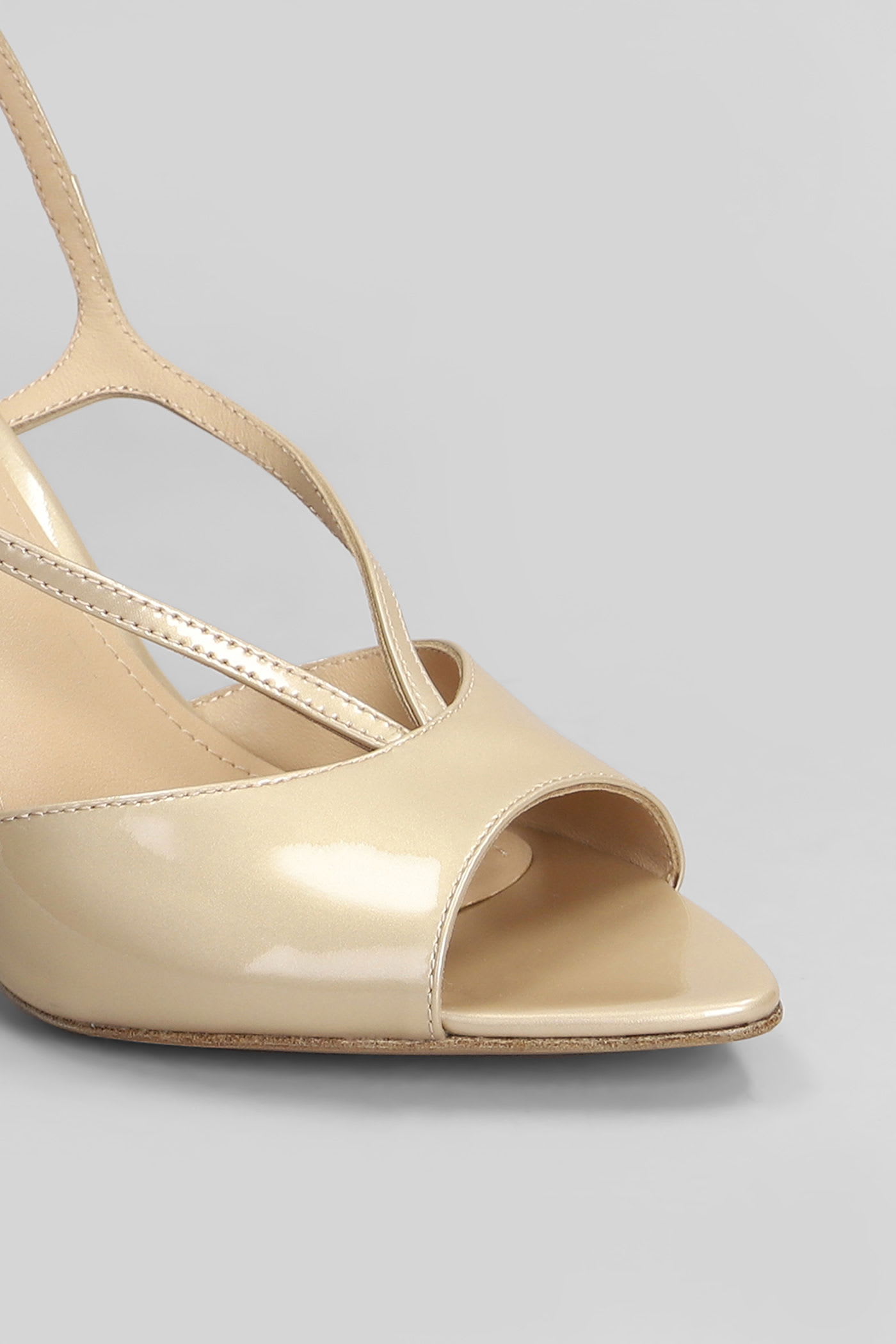 Lola Cruz Streep Heel 95 Sandals In Powder Leather In Neutral