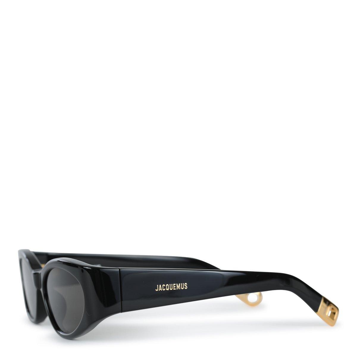 Jacquemus Oval Frame Sunglasses In Grey