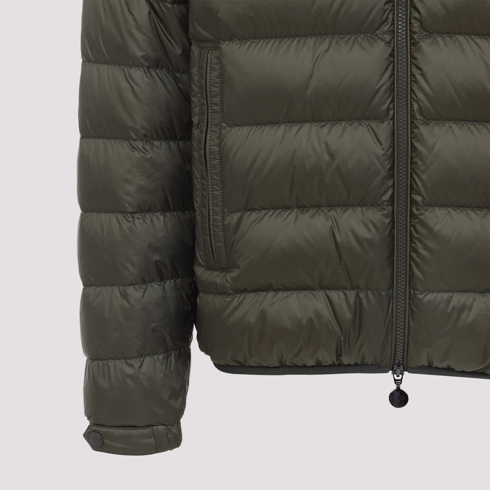 Moncler Insulated Lightweight Waistcoat With Silhouette In Green