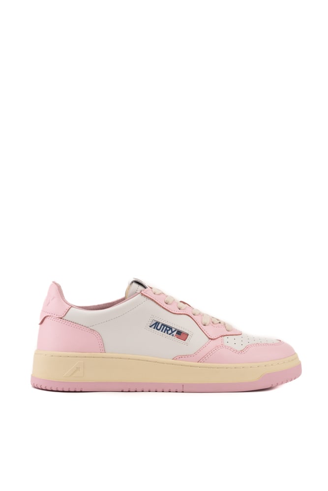 Autry Medialist Low Sneakers In Two-tone Leather In Wht/pink