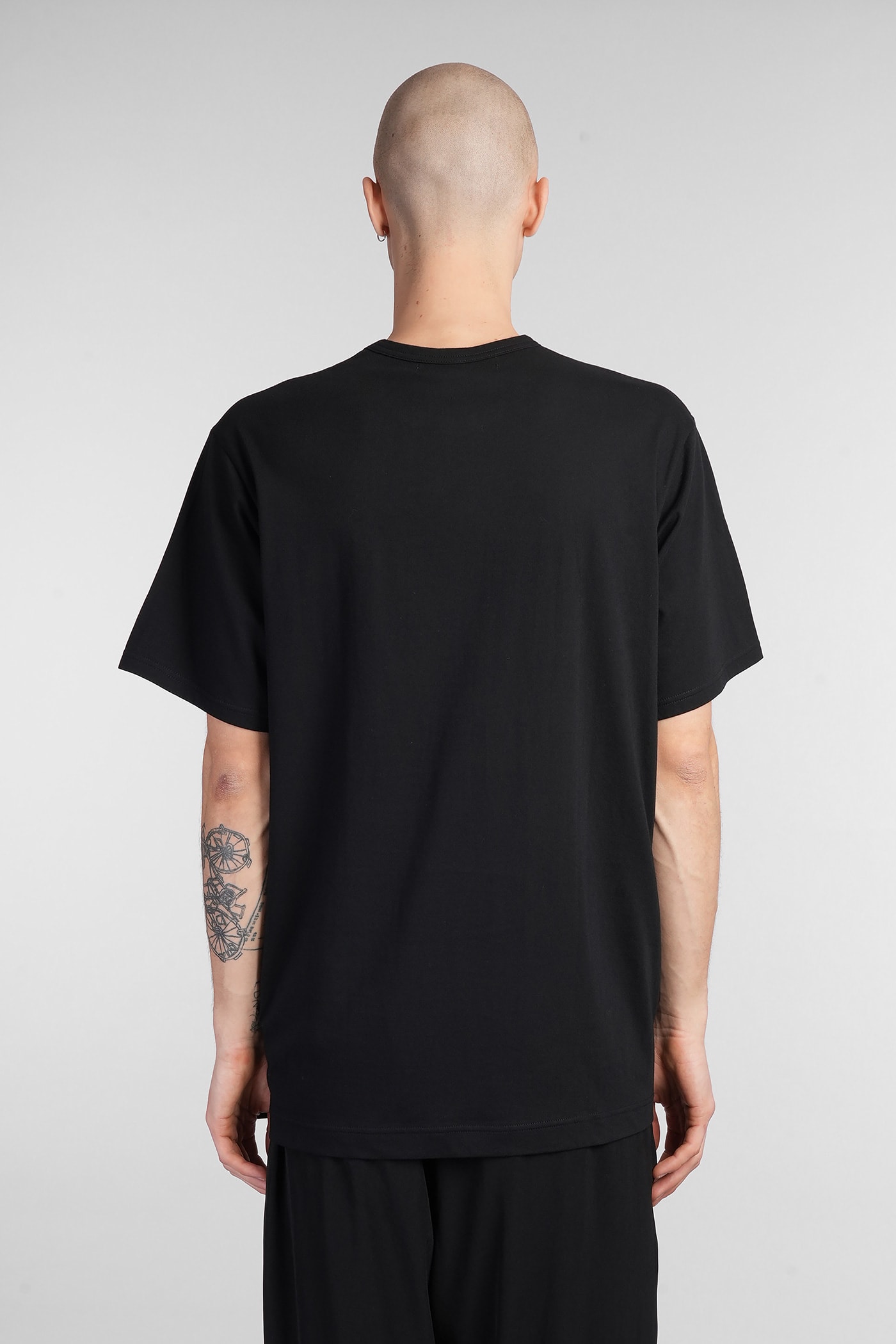 Shop Yohji Yamamoto T-shirt In Black Cotton