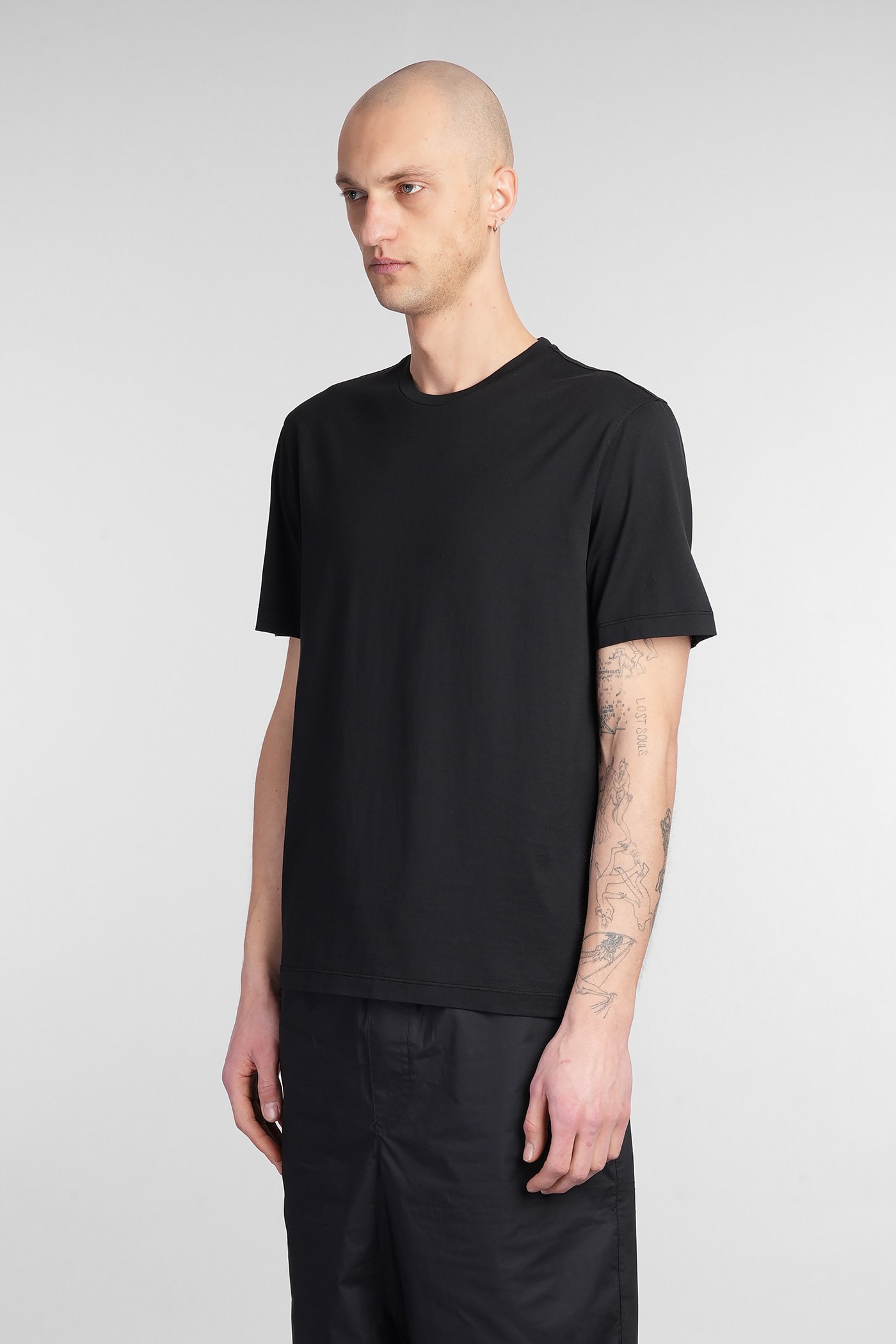 Roberto Collina Short Sleeves Crew Neck T-shirt Clothing In Black