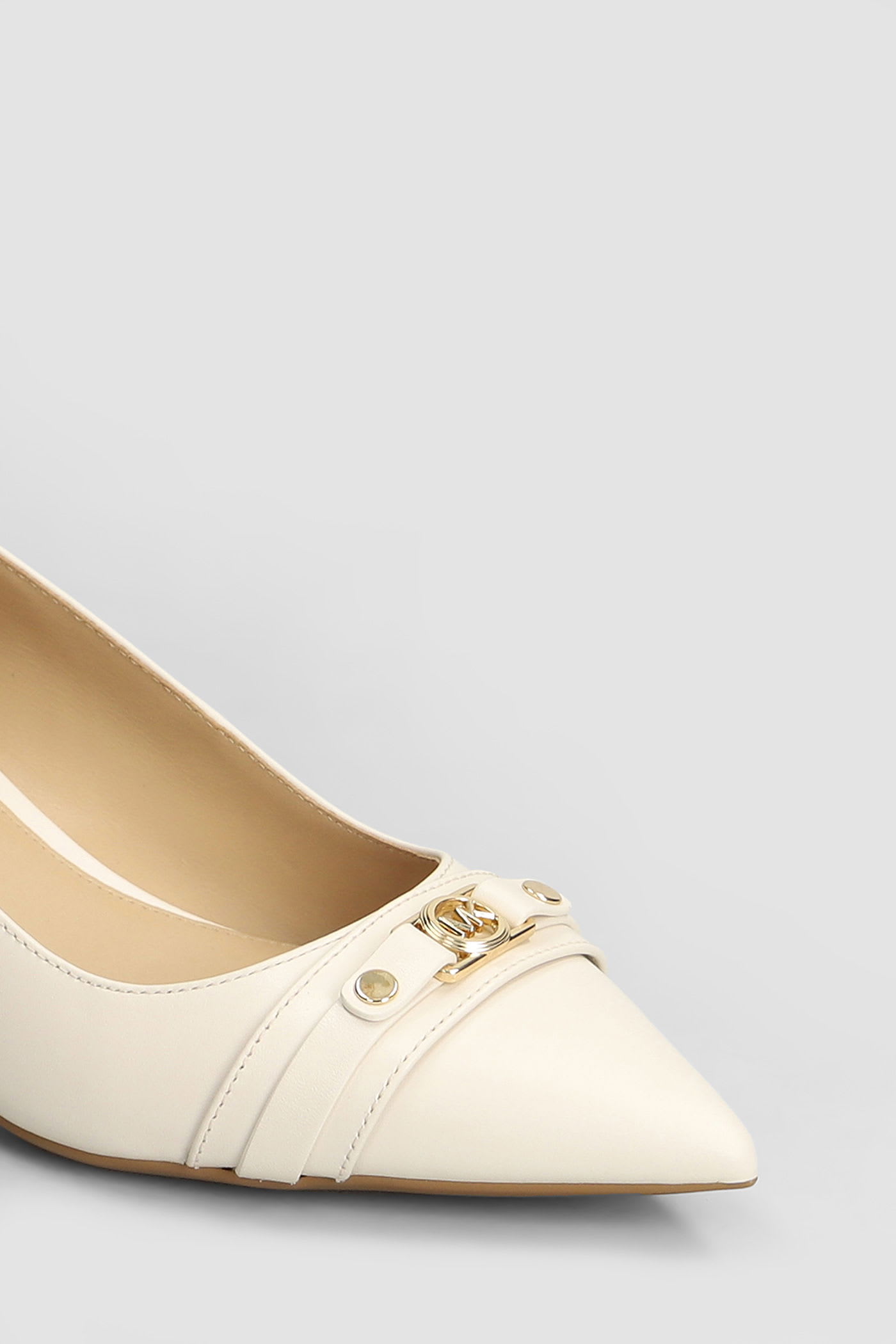 Michael Kors Mandy Flex Pumps In Beige Leather In Neutral