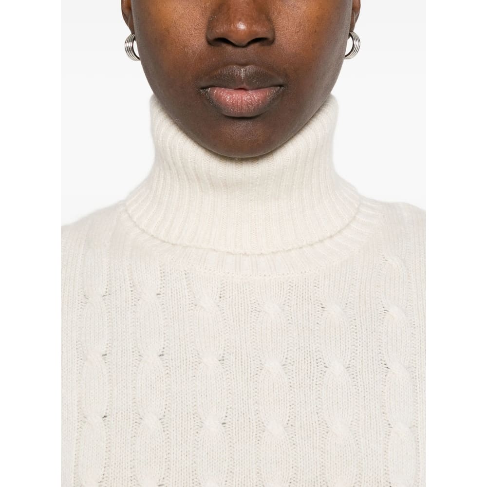 Allude Cable-knit Turtleneck Sweater In Neutral