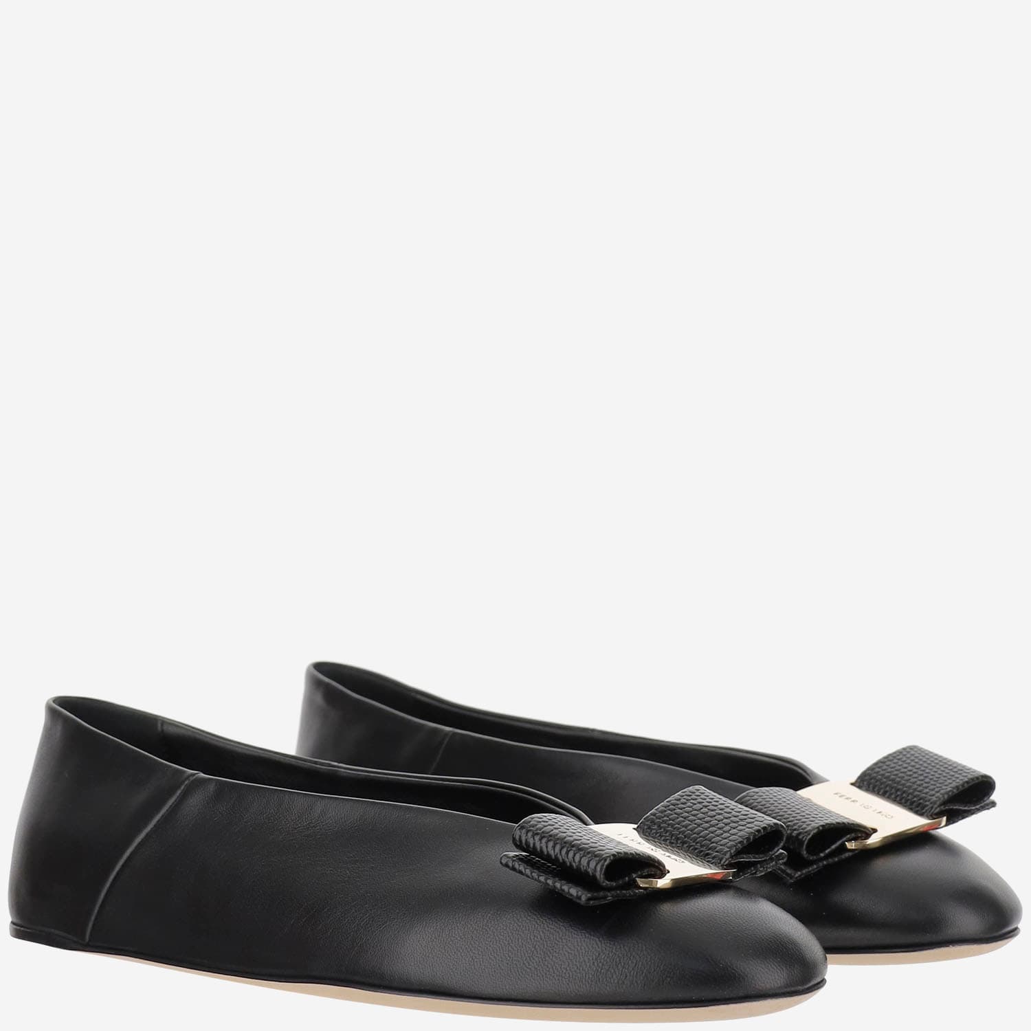 Ferragamo Vara Bow Ballet Flats In Black