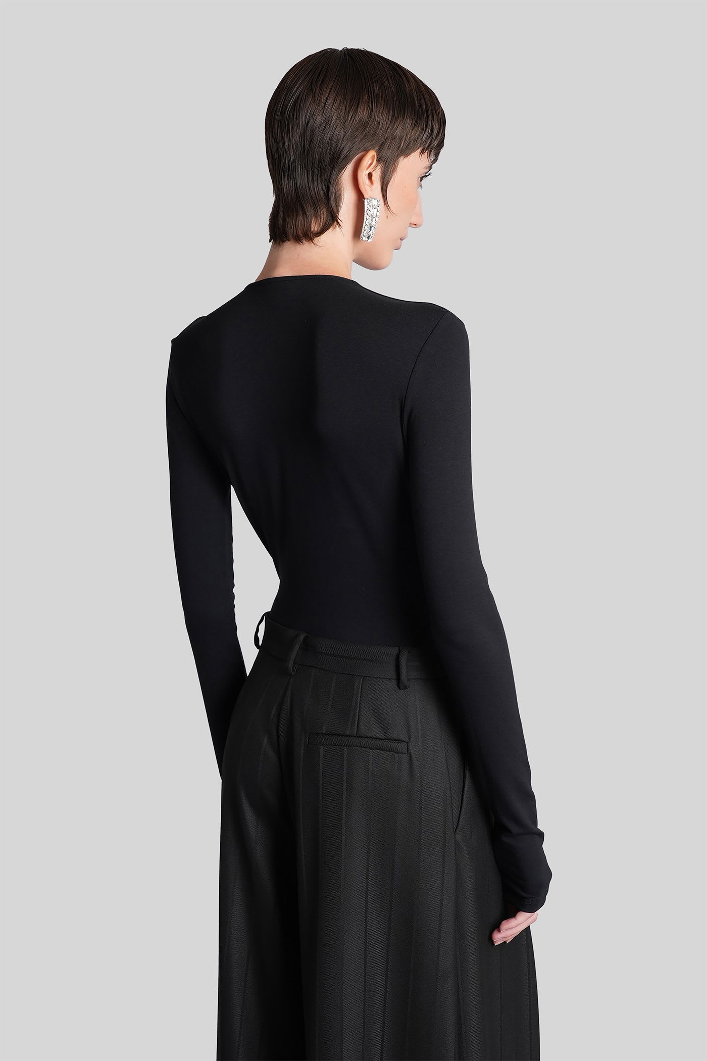 The Andamane V-neck Long-sleeve Bodysuit In Black